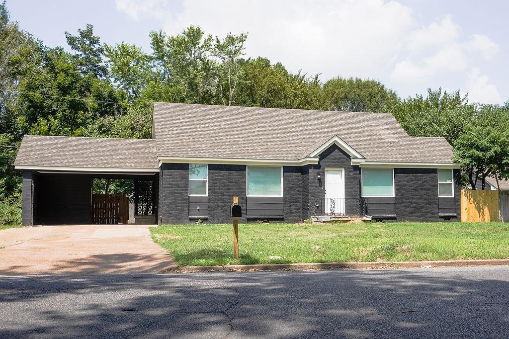 1710 Goodhaven Dr — photo