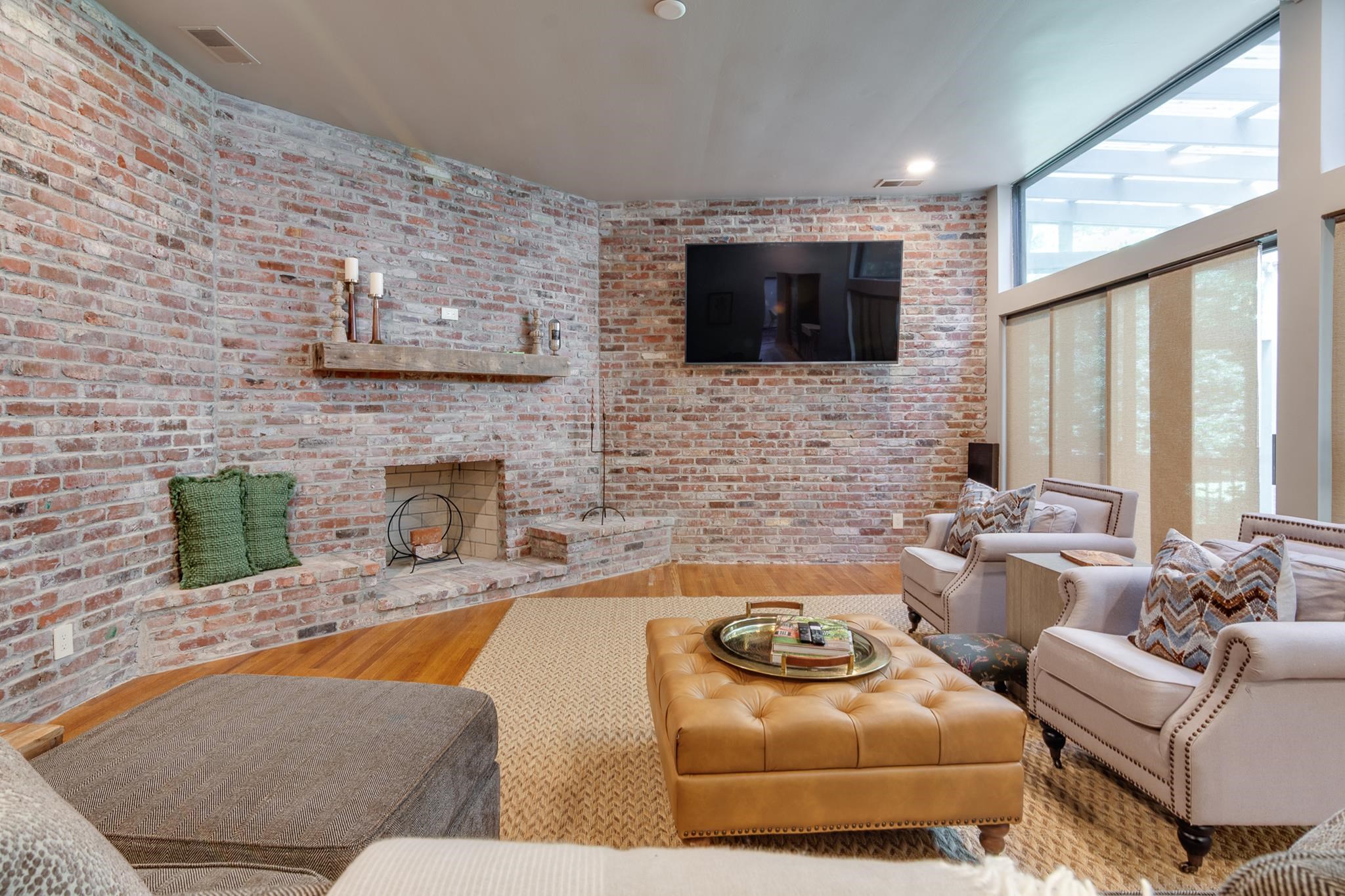 725 Eventide Dr — photo