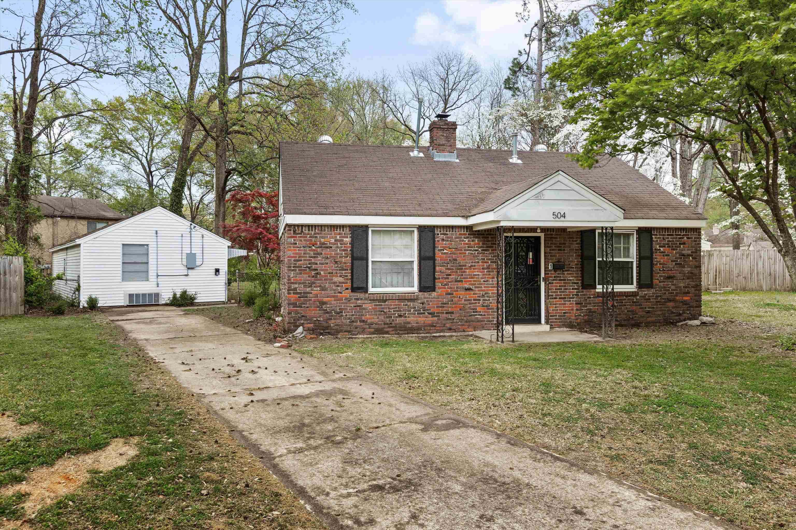 504 Philwood CV — photo
