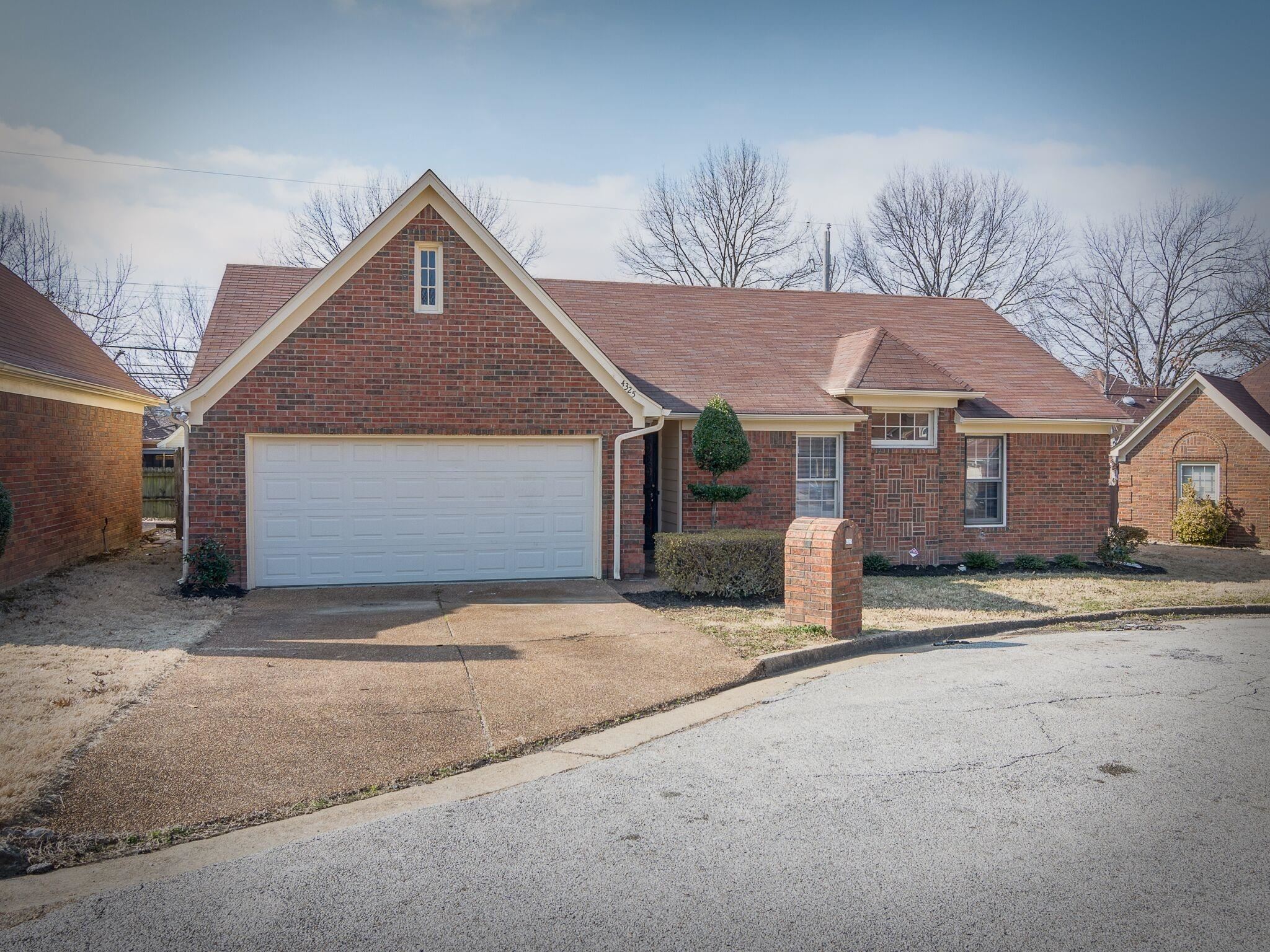 4325 Bear Creek Ln — photo