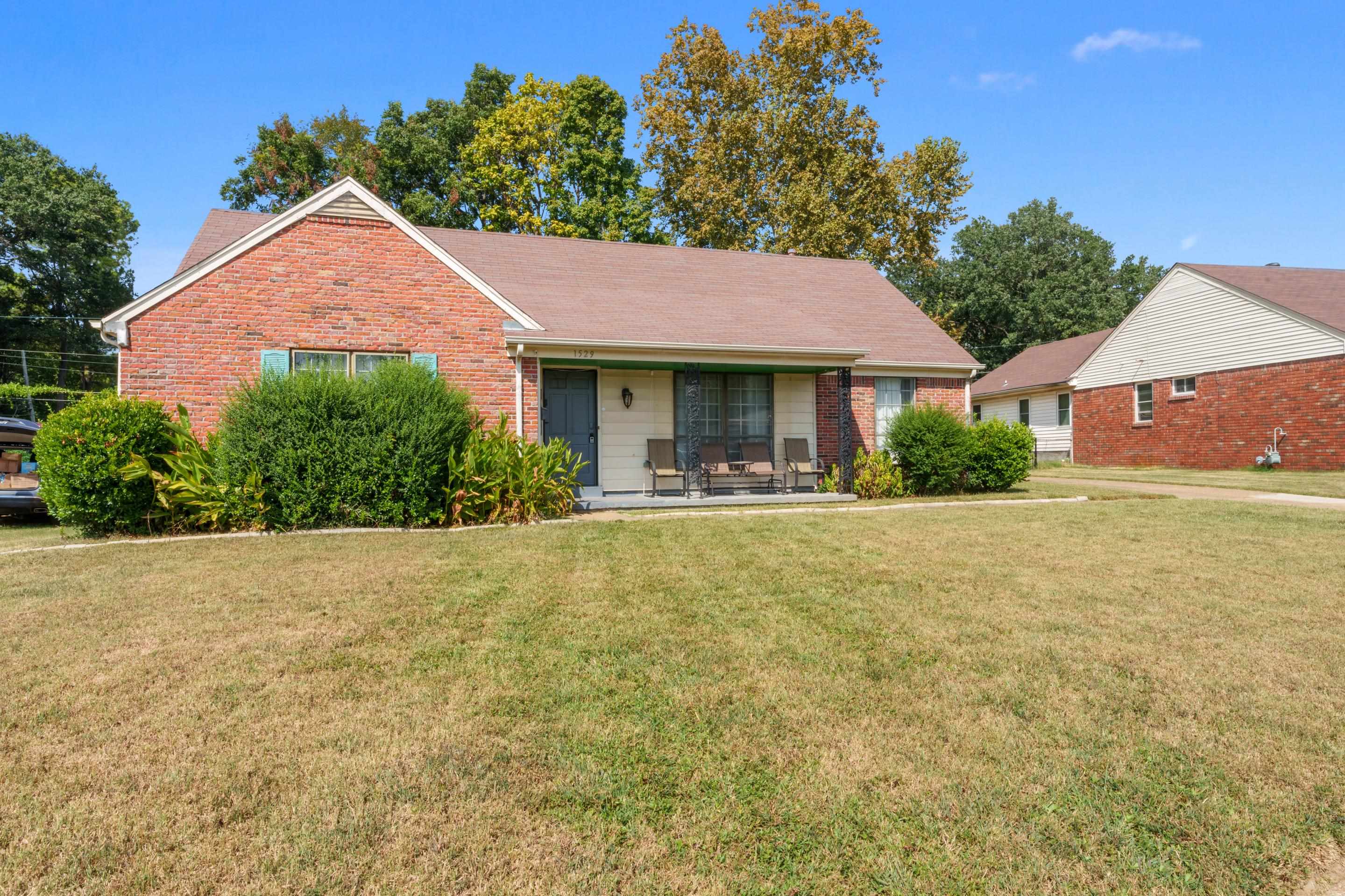 1529 Pinecrest Dr — photo