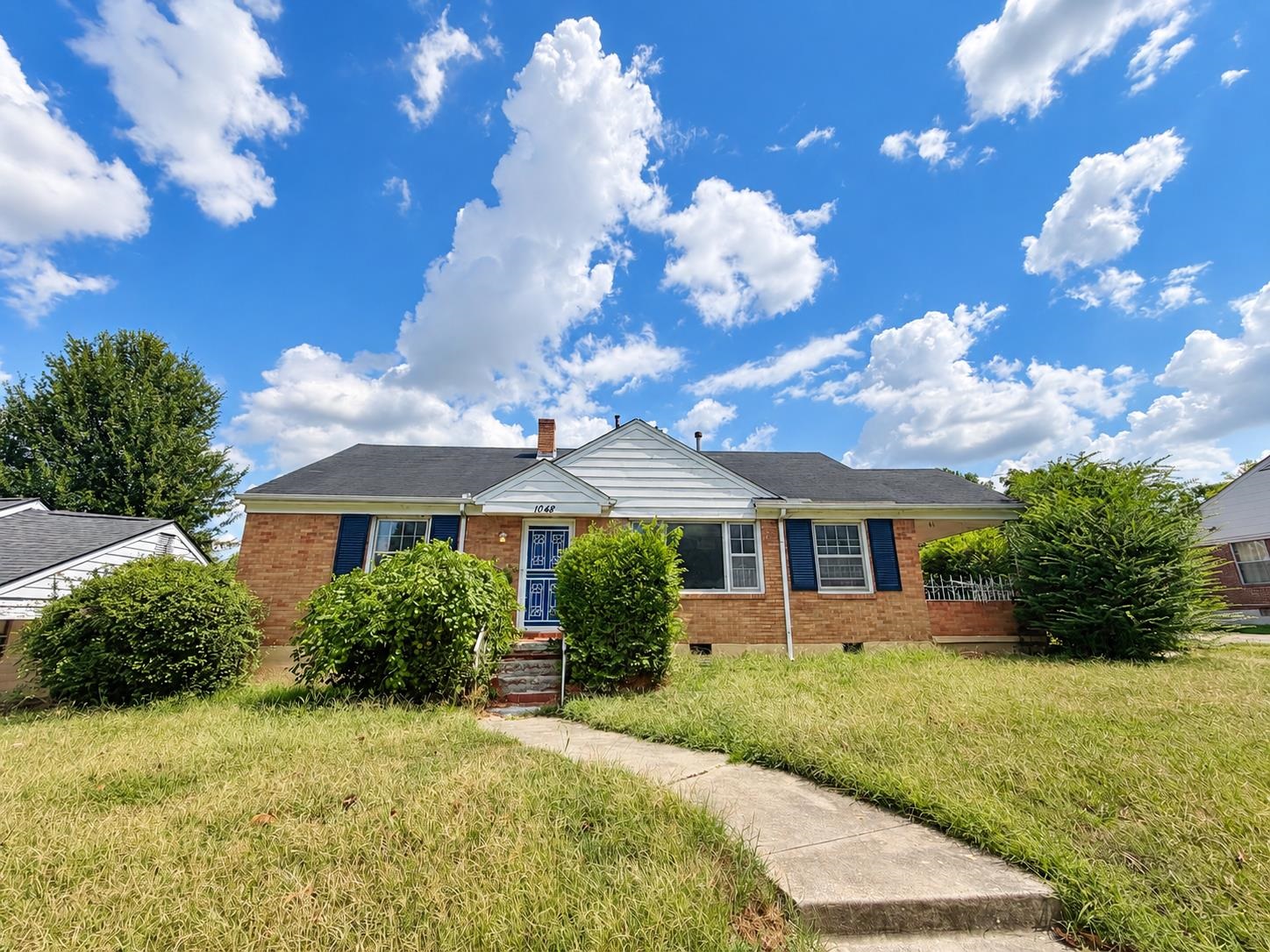 1048 W Shankman Cir — photo