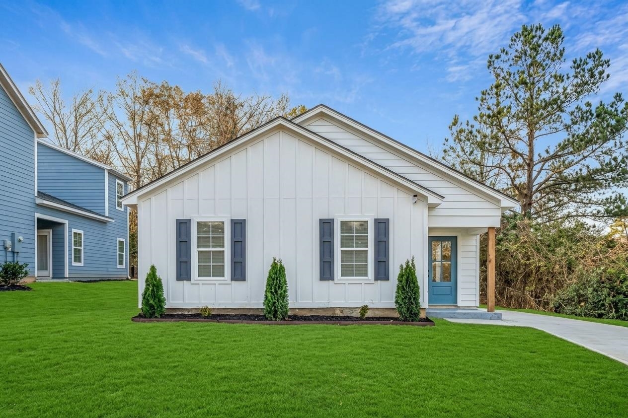 2923 Lake Park Rd — photo