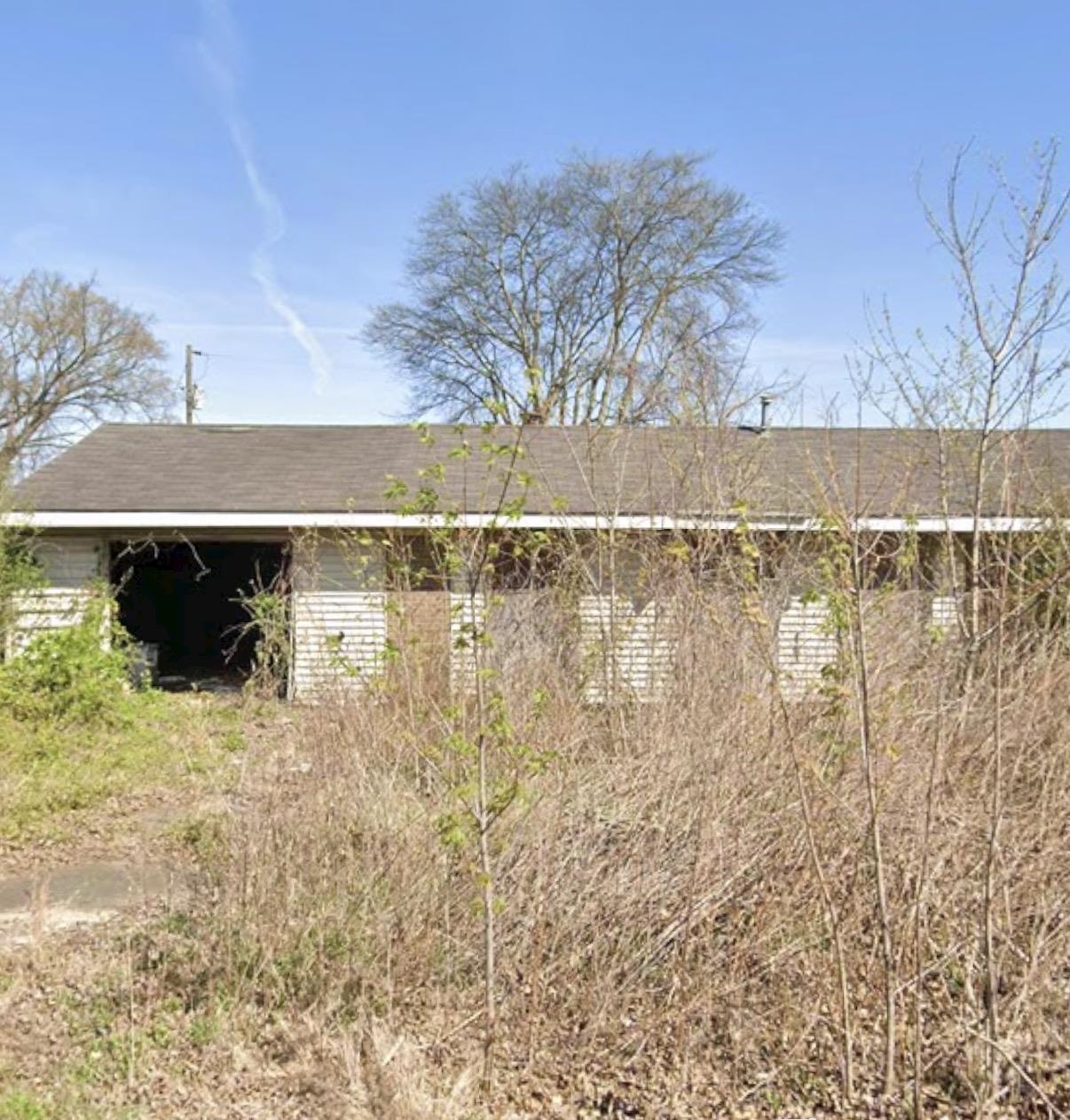 240 Jacob Dr — photo