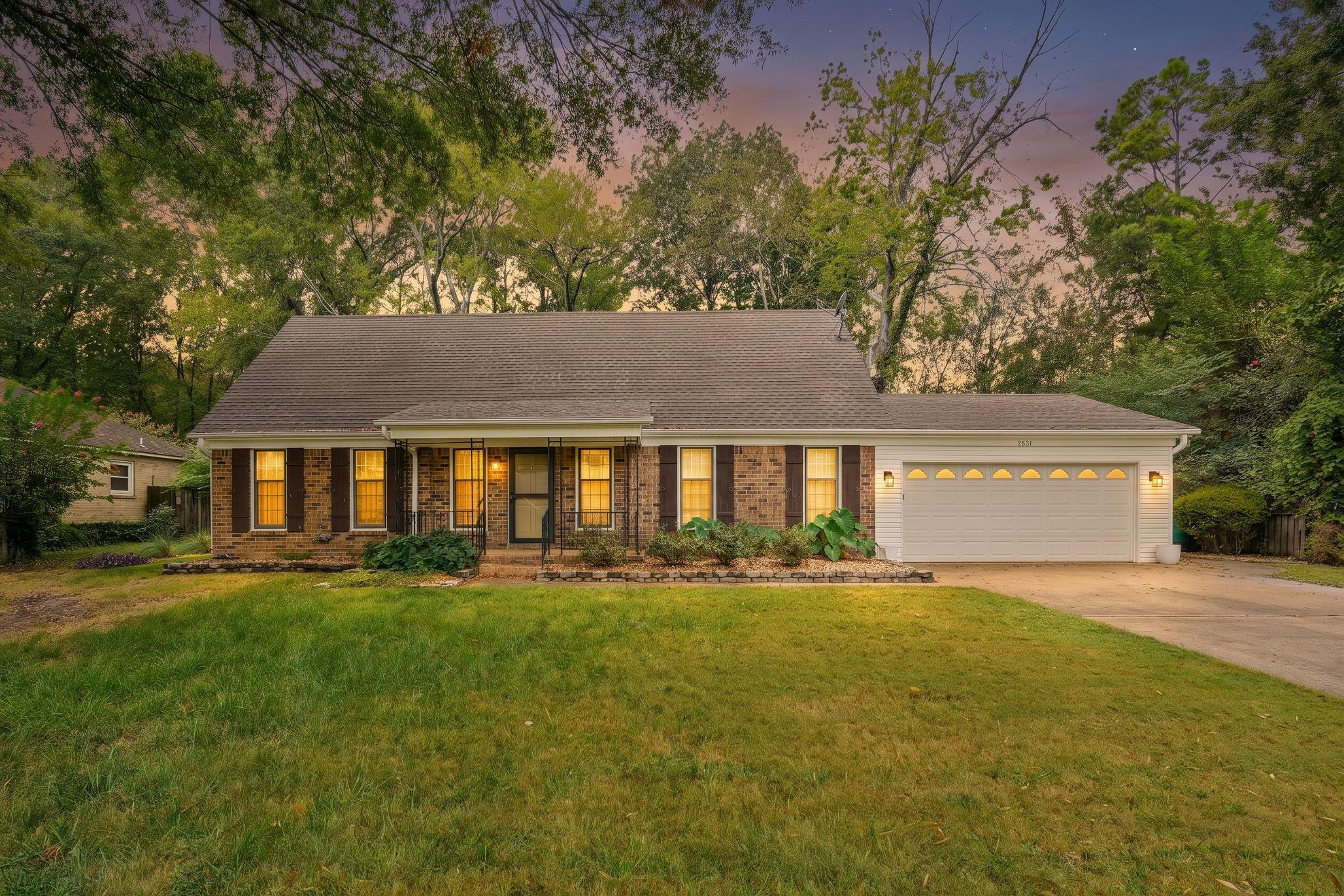 2531 Mimosa Tree Dr — photo