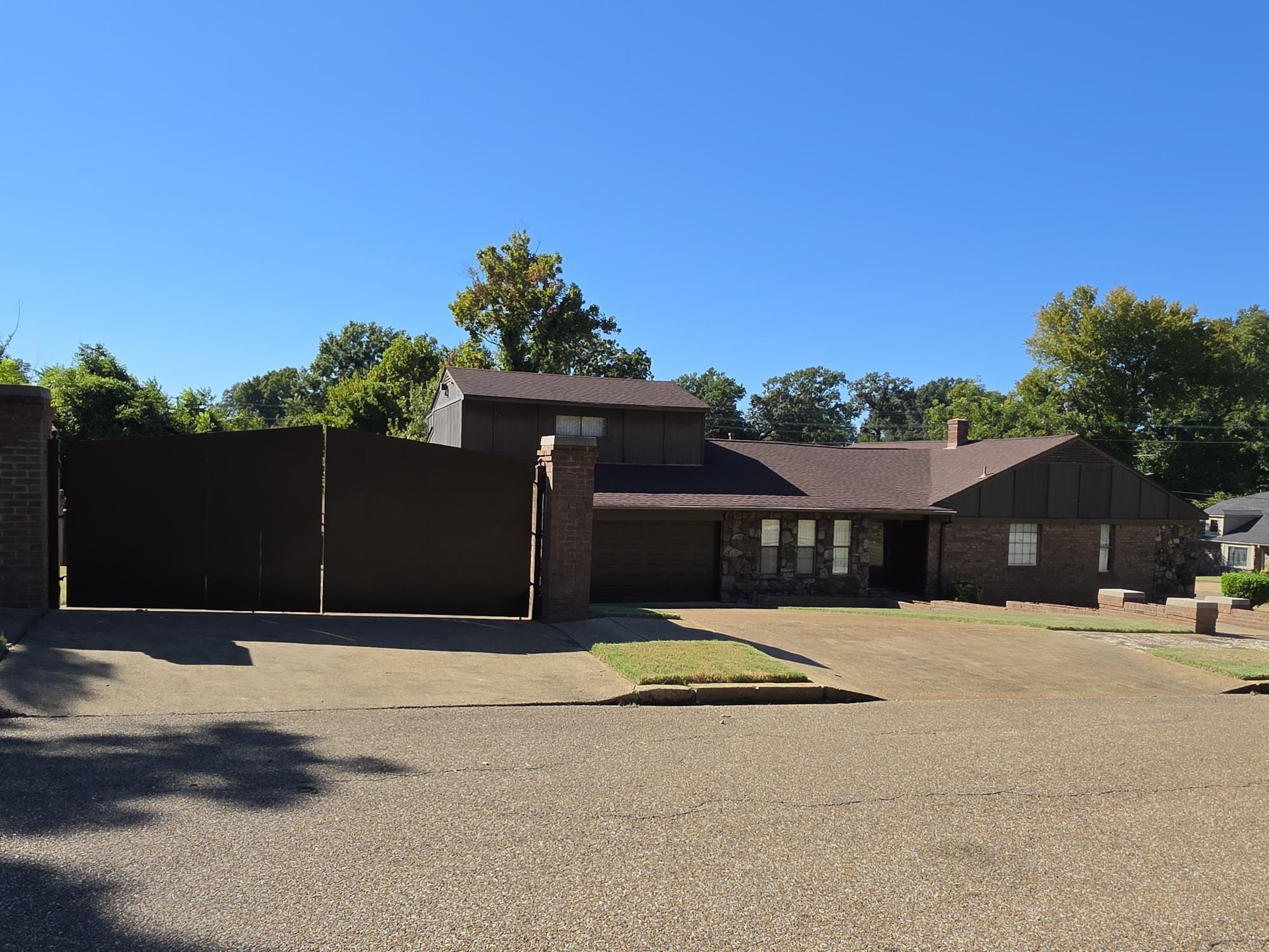 3279 Standard Dr — photo