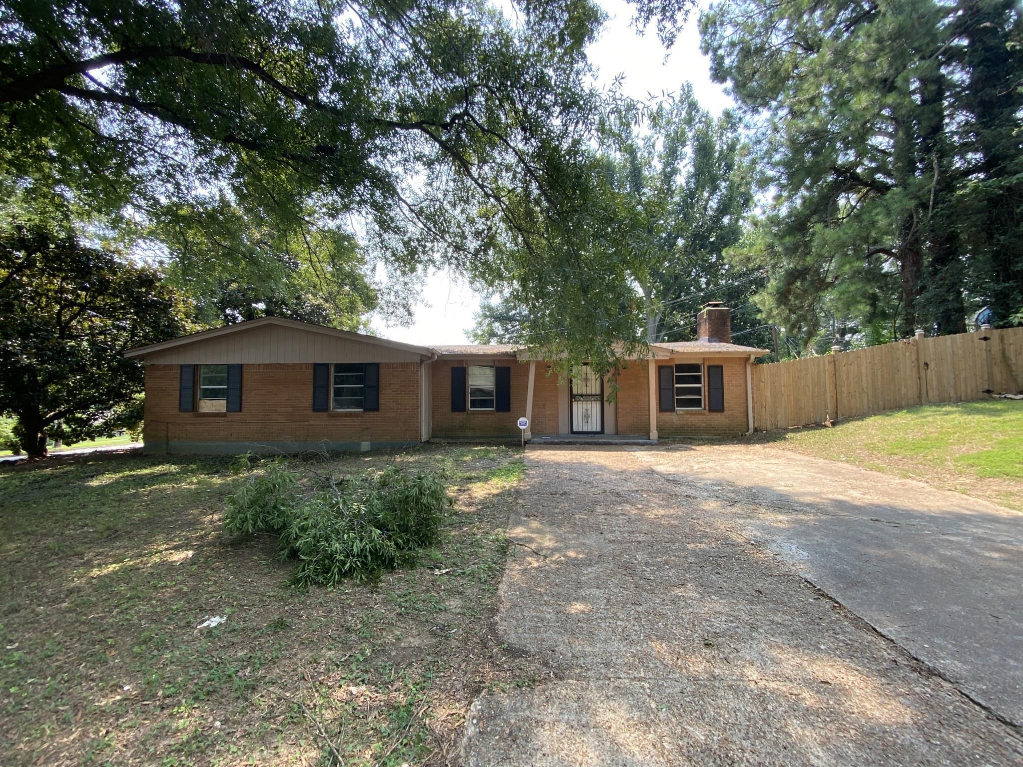 3735 Tessland Rd — photo