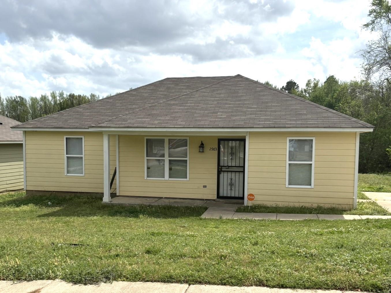 2963 Lake Park Rd — photo