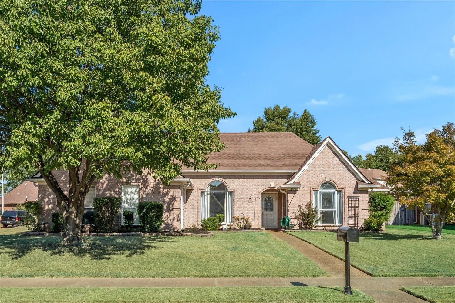 6570 Altruria Creek Ct — photo