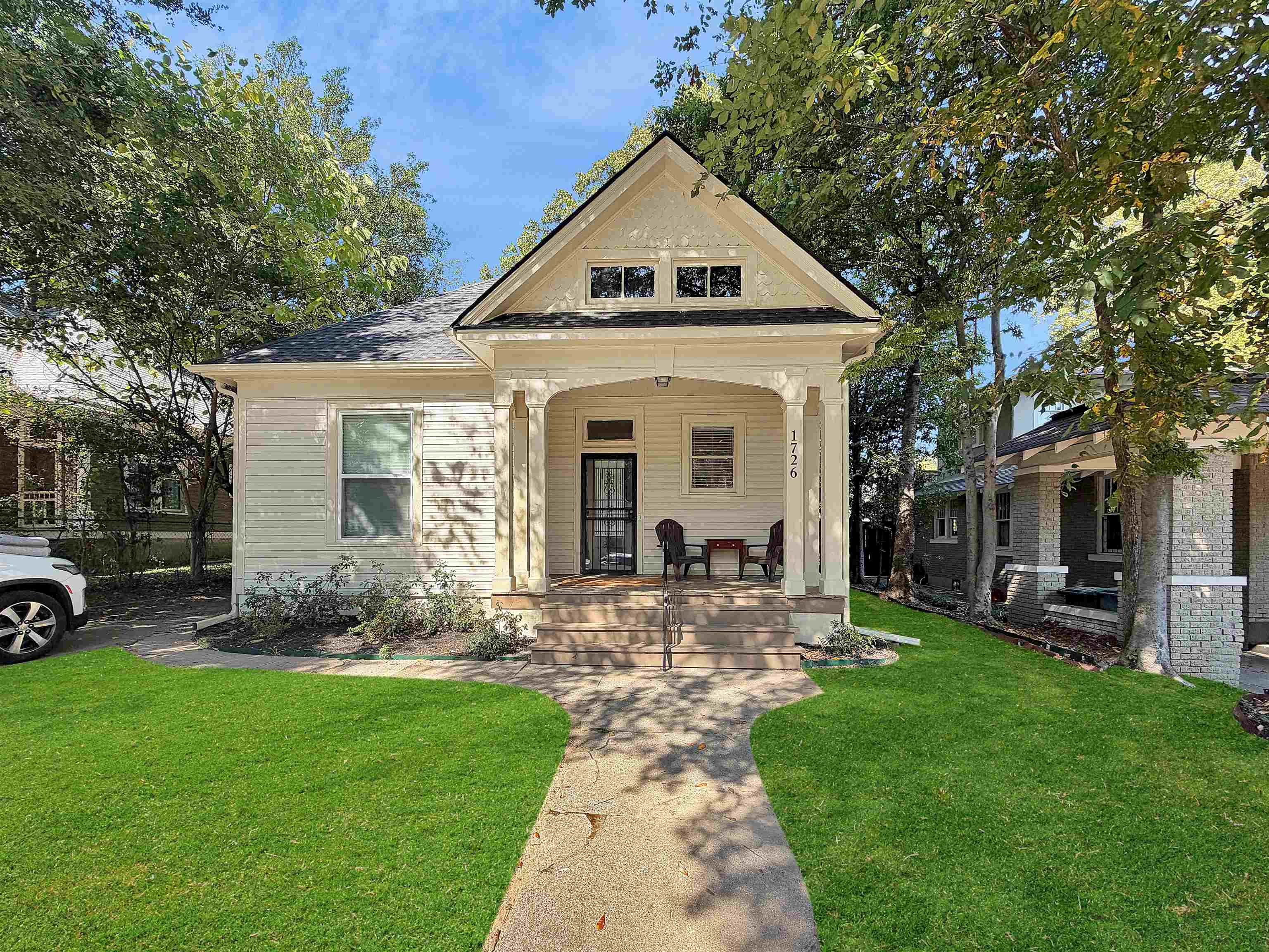 1726 Nelson Ave — photo