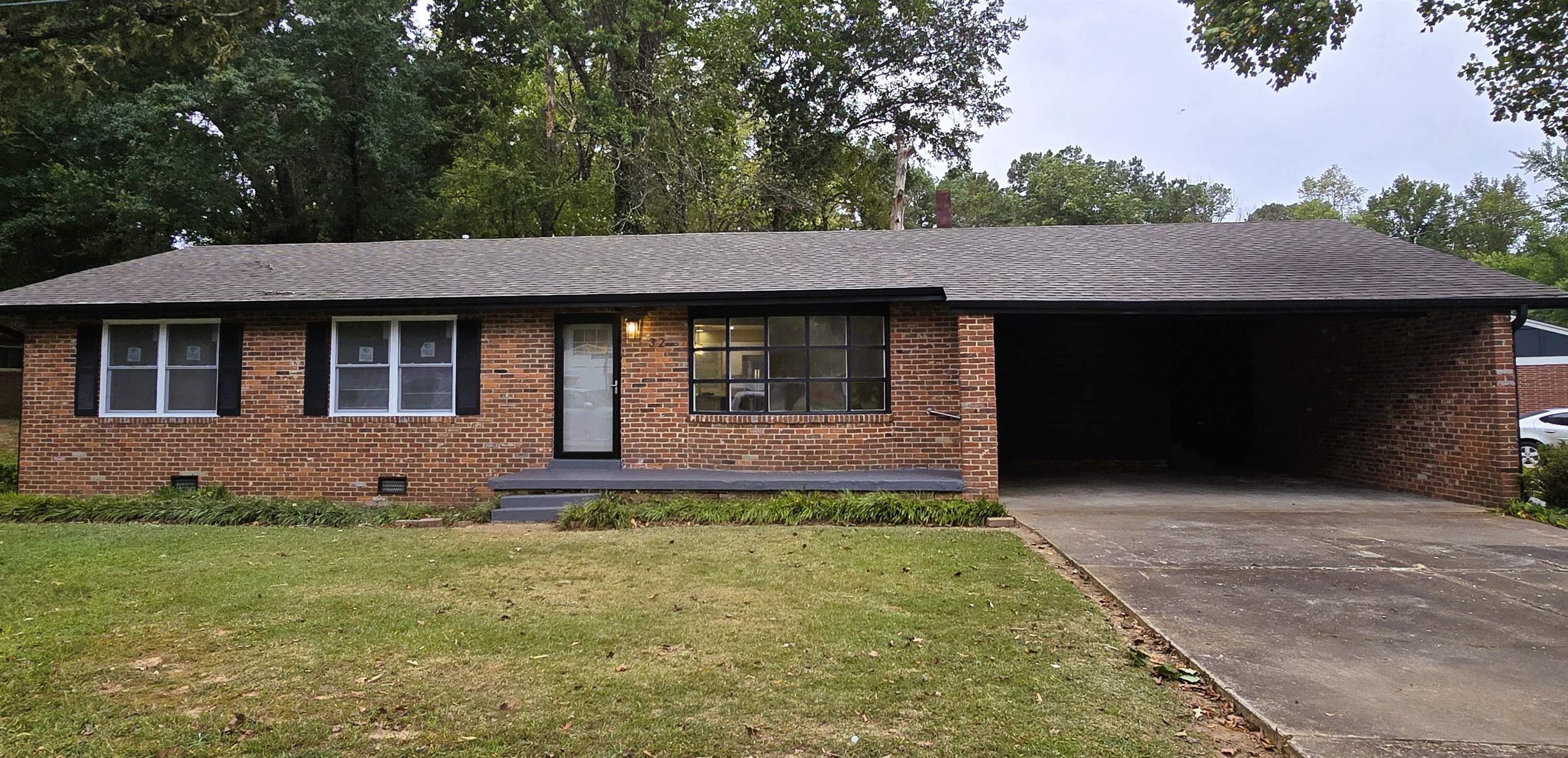 32 Cherokee Dr — photo