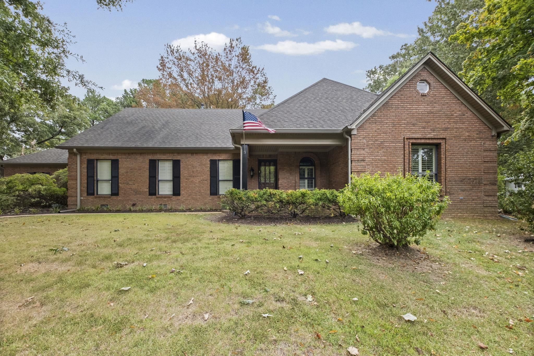 1524 Garland Dr — photo