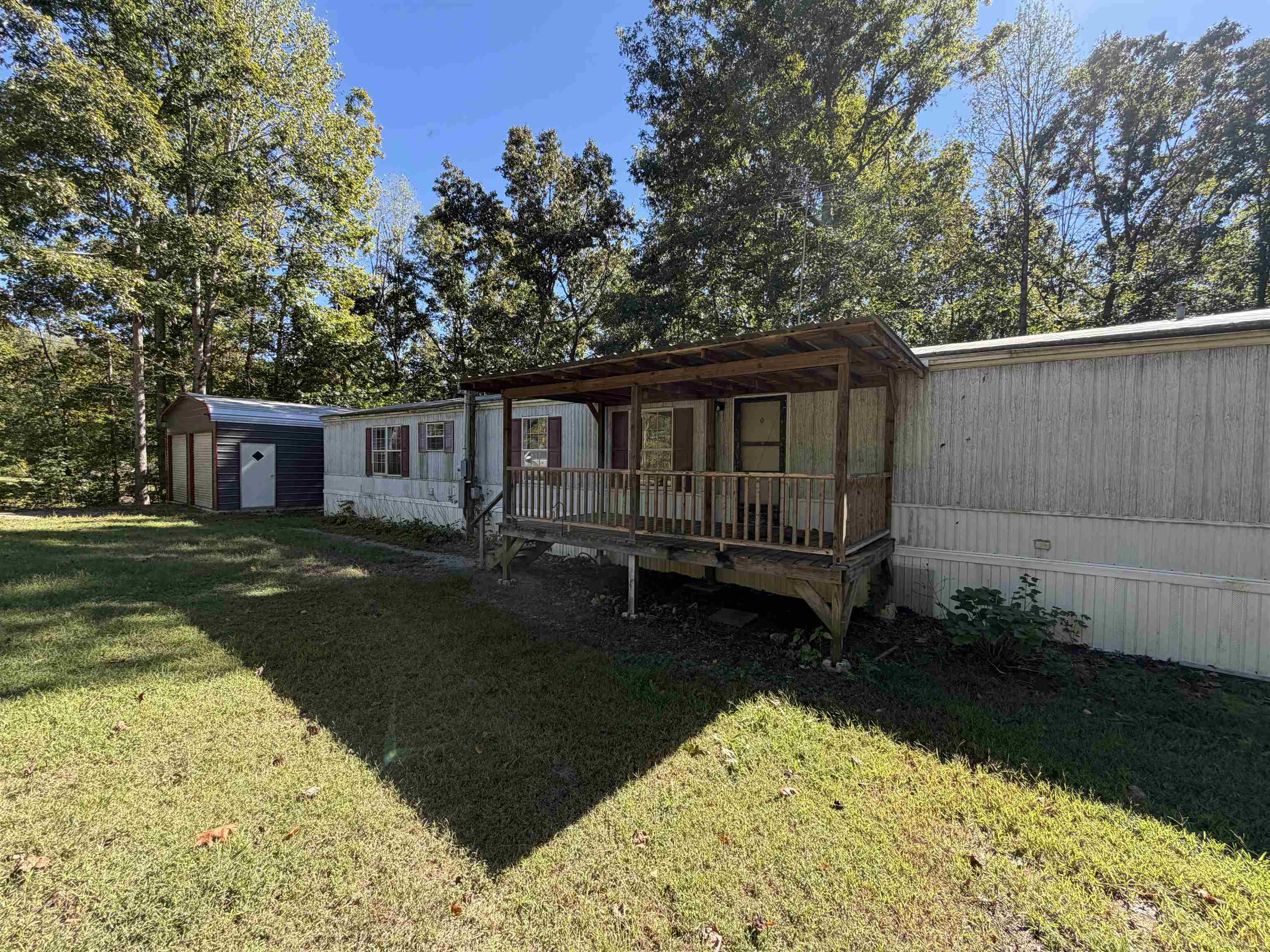 340 Mt Comfort Rd — photo