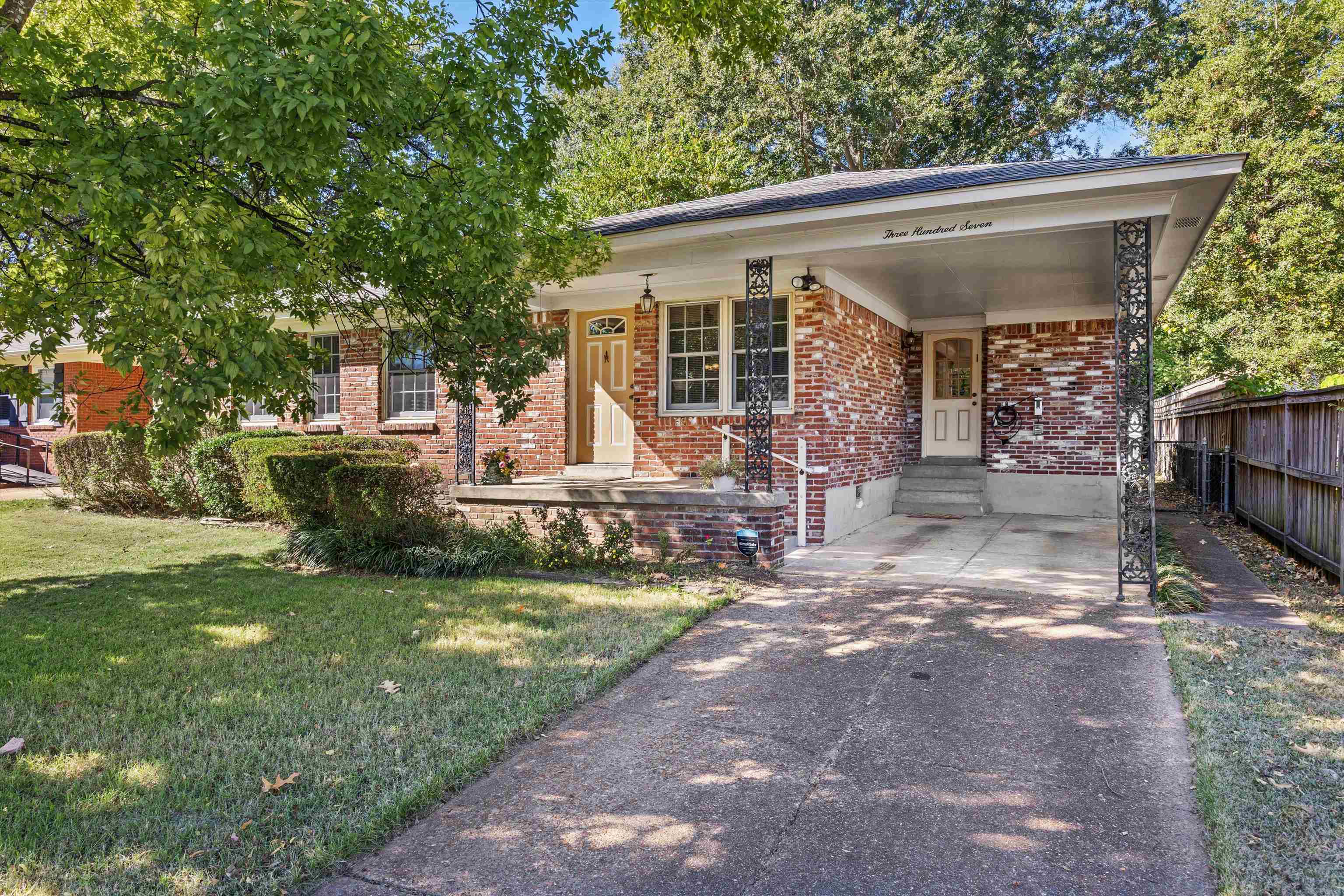 307 Montelo Rd — photo