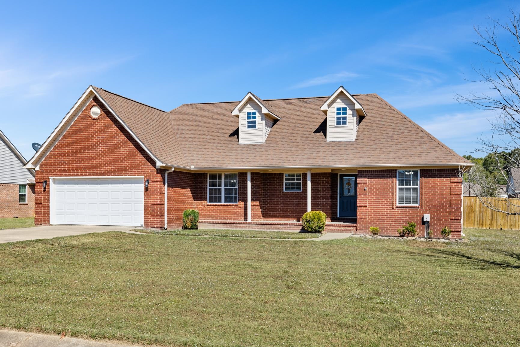 238 Azalea Dr — photo