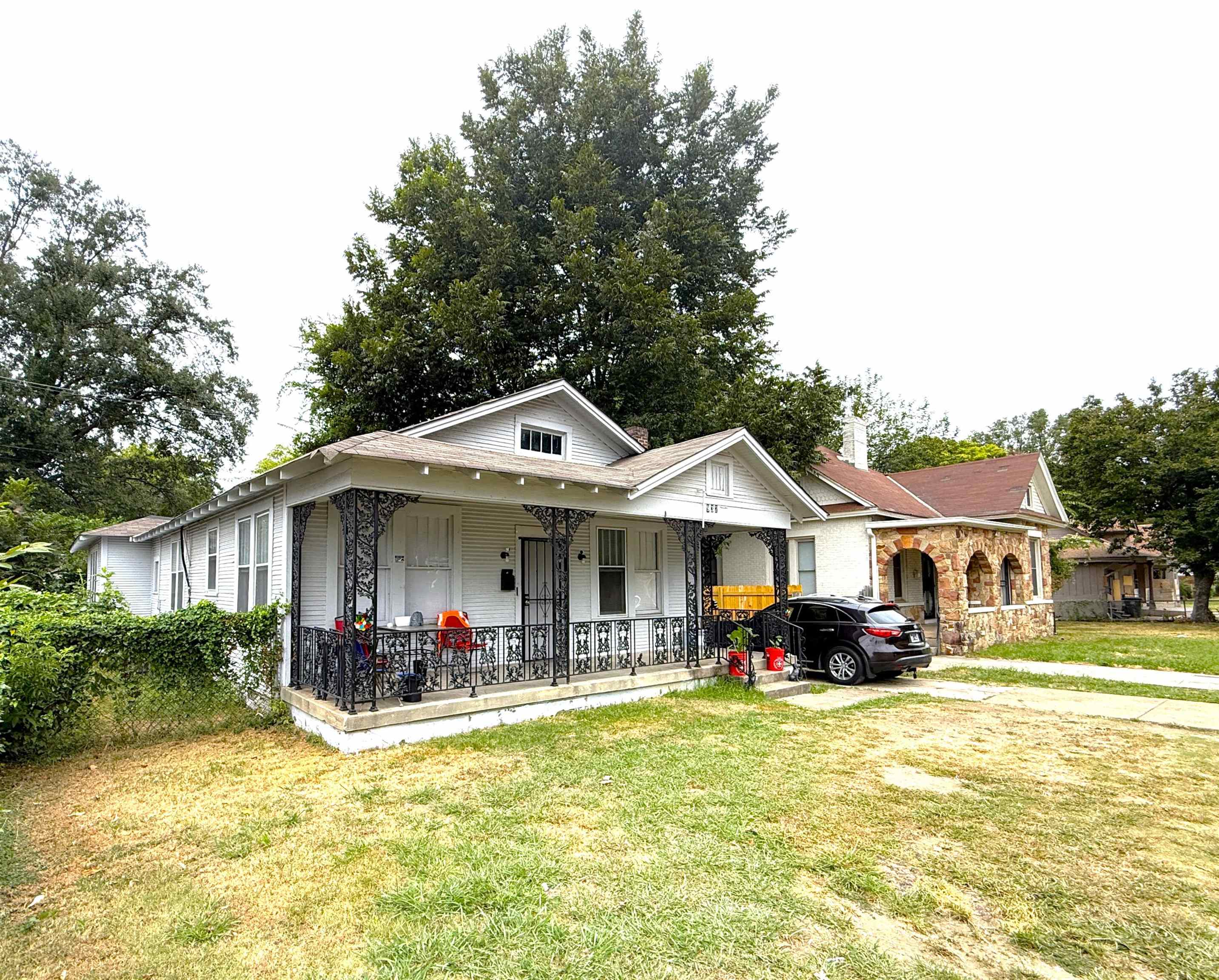937 E Parkway Ave S — photo