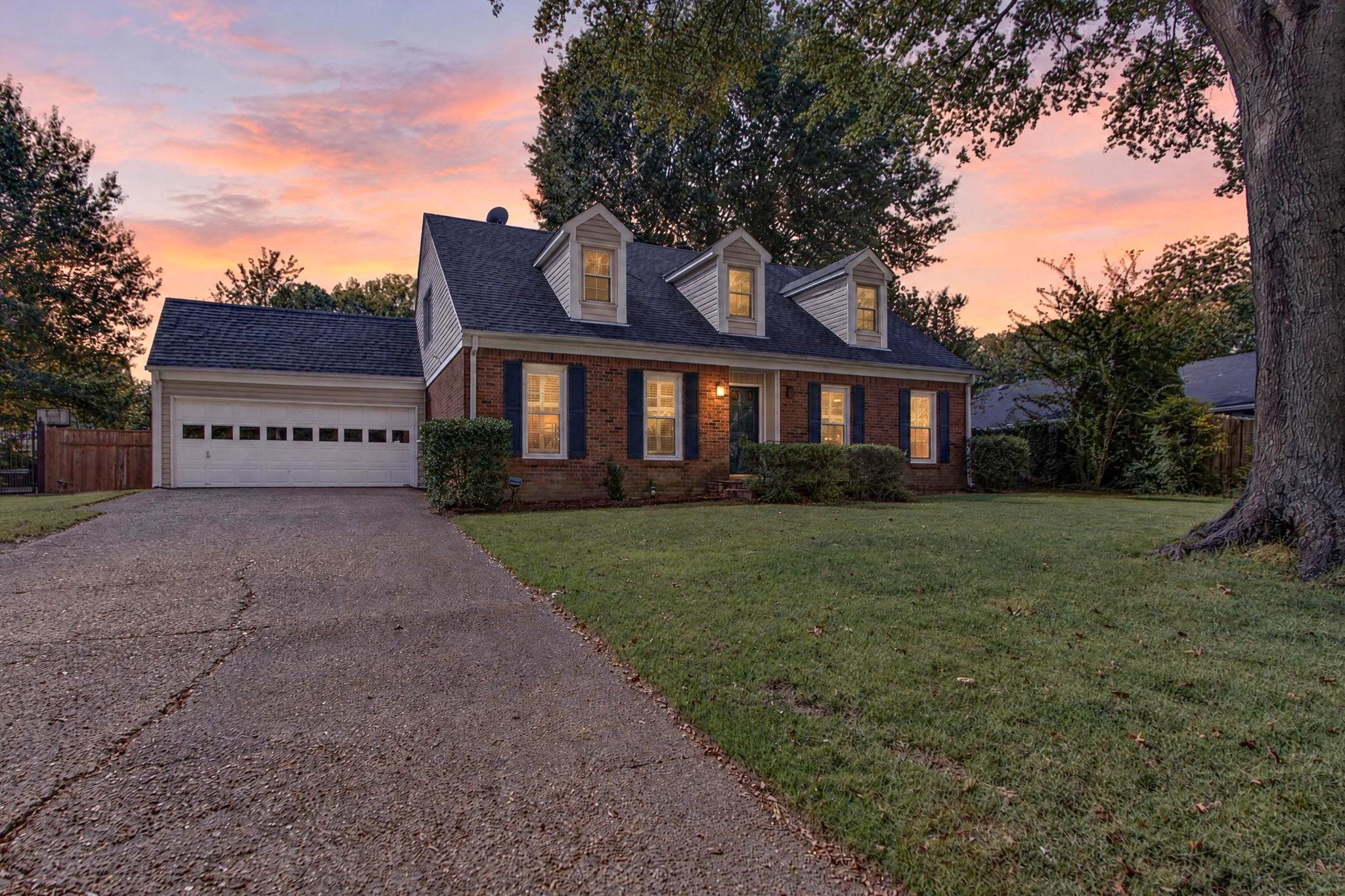 7917 Farmington Blvd — photo