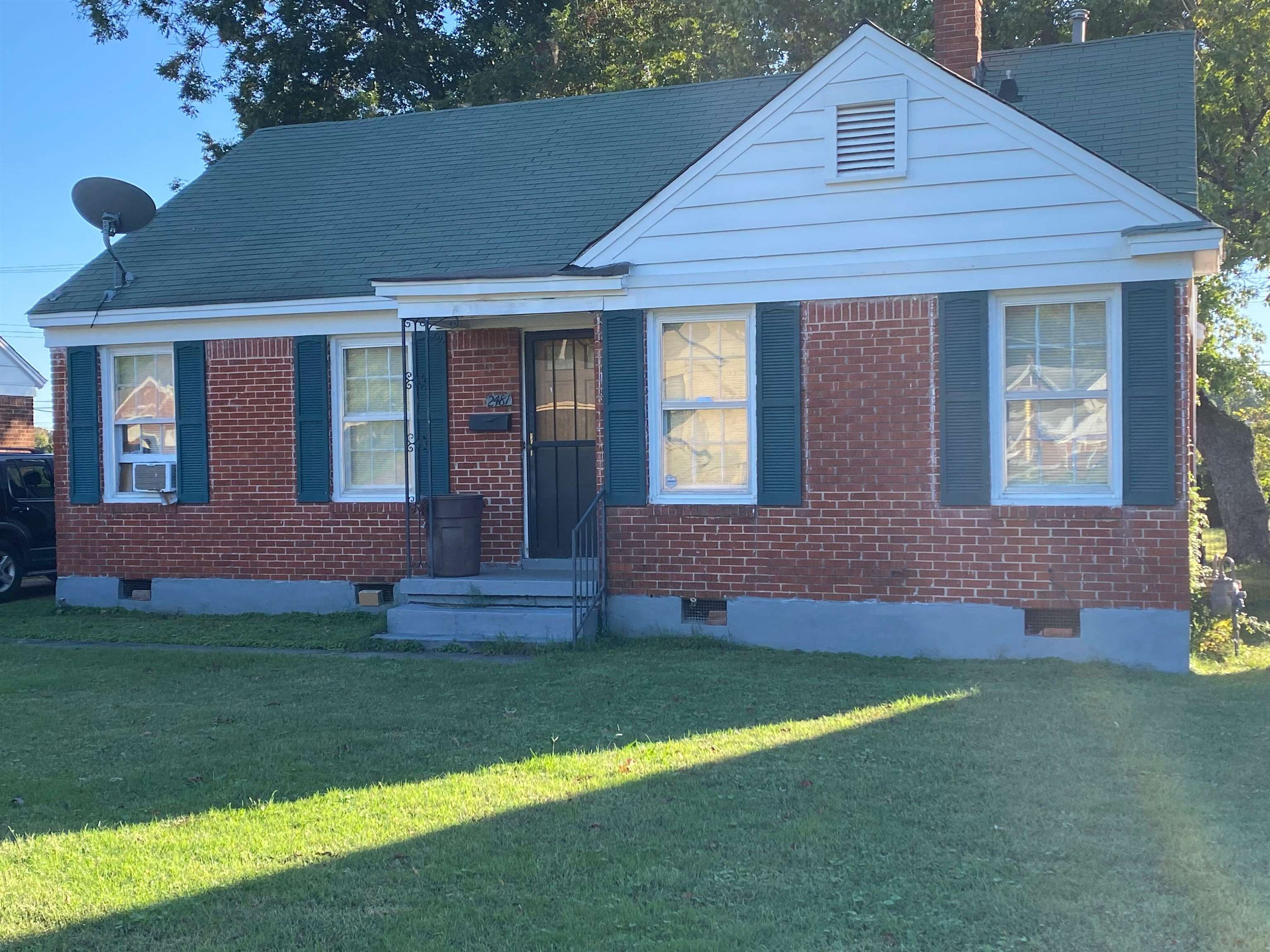 2481 Browning Ave — photo