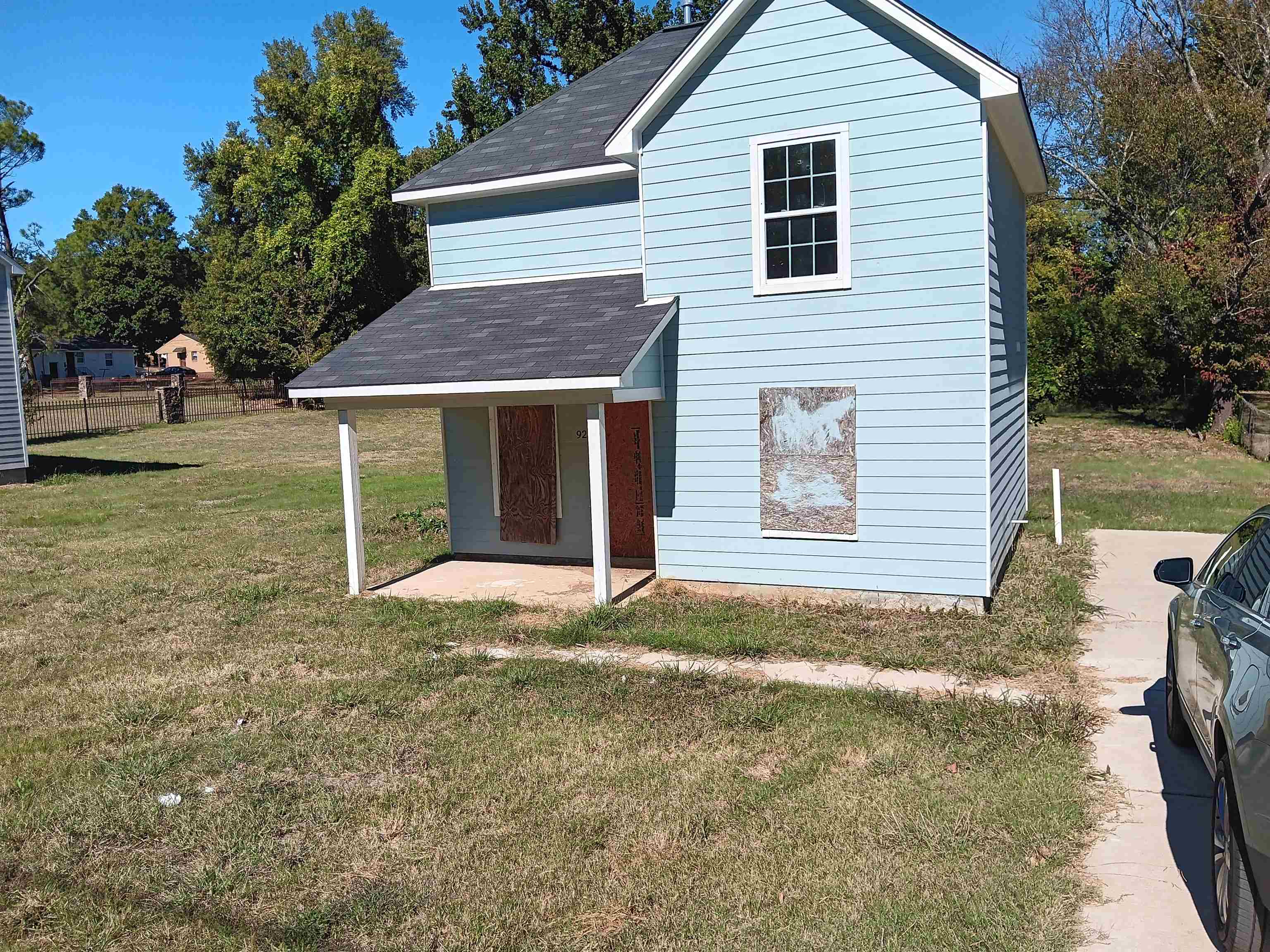 92 W Mitchell Rd — photo