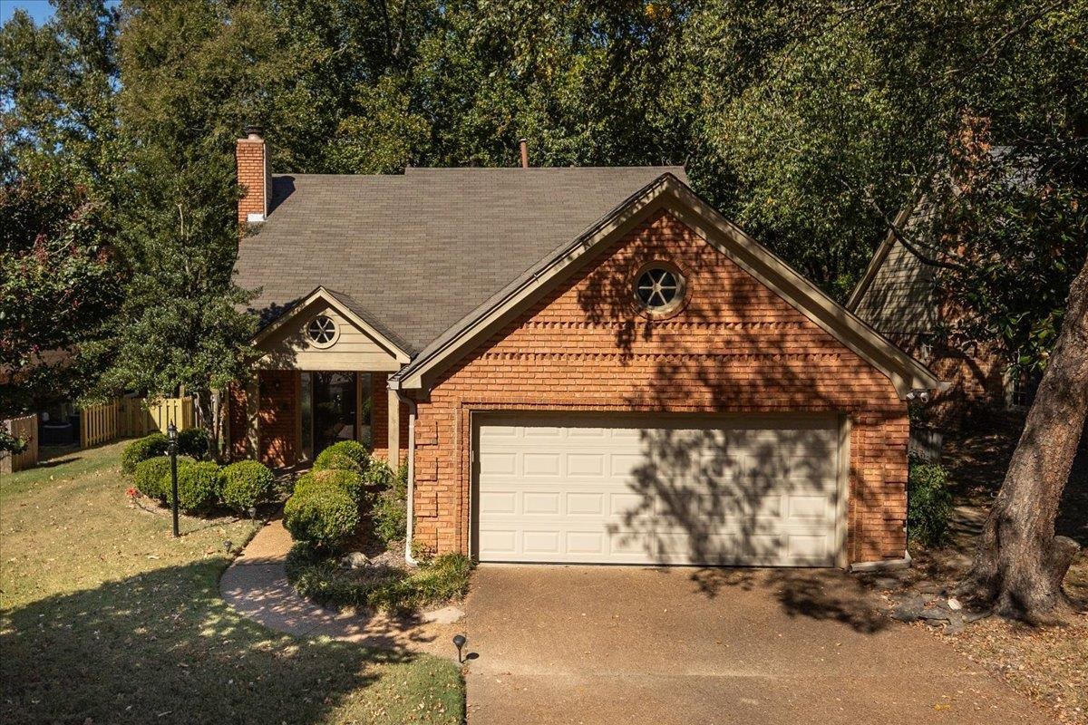 1482 Wood Trail Cir — photo