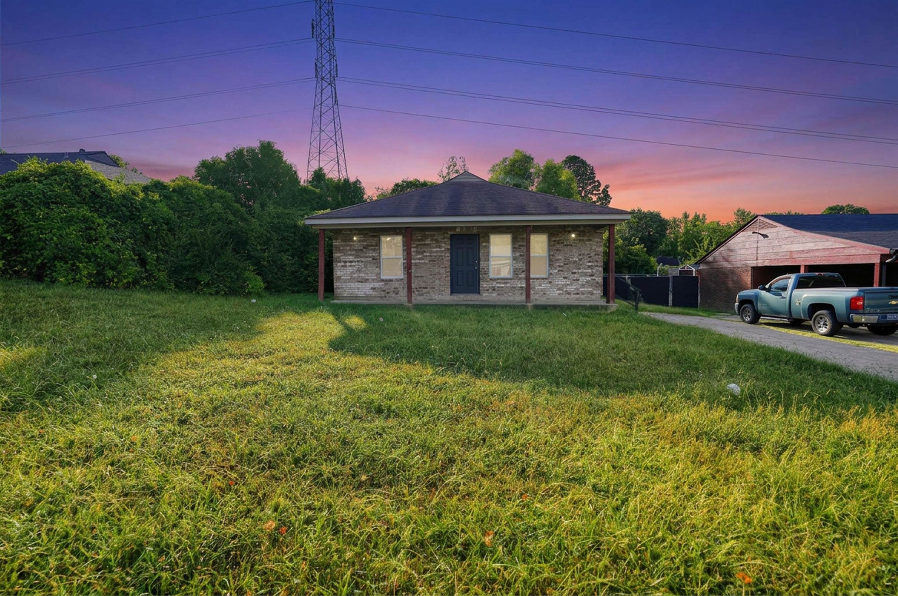 3607 Russelwood Dr — photo