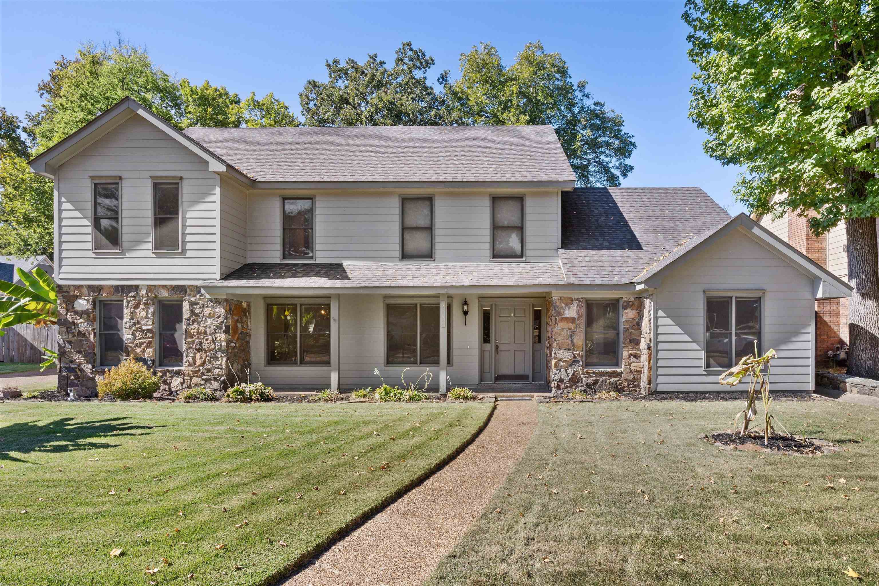 3759 Oak Forest Dr — photo