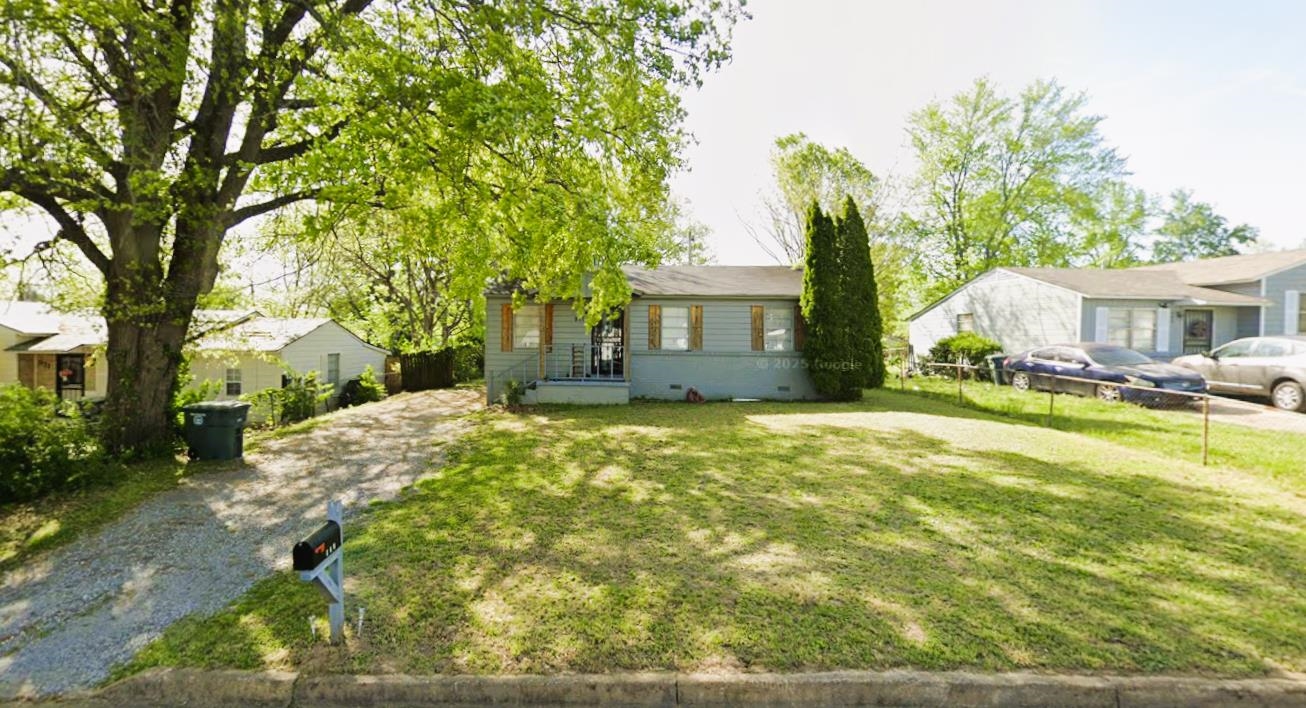 917 Pawnee Ave — photo