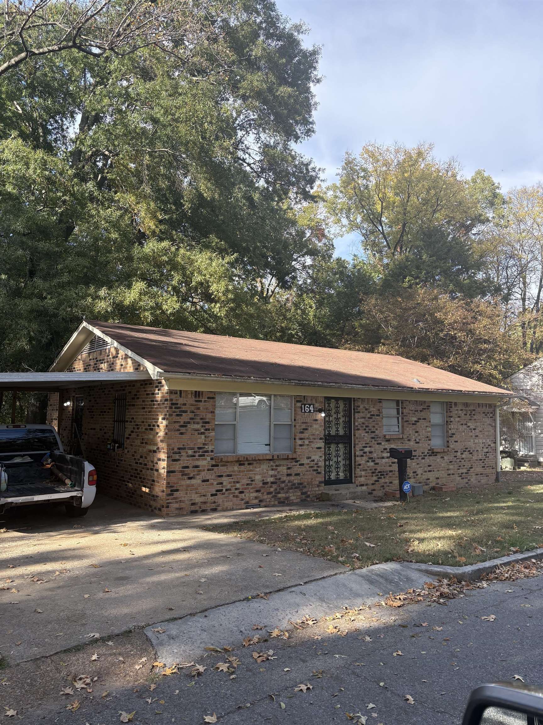 164 Sinclair Cir — photo