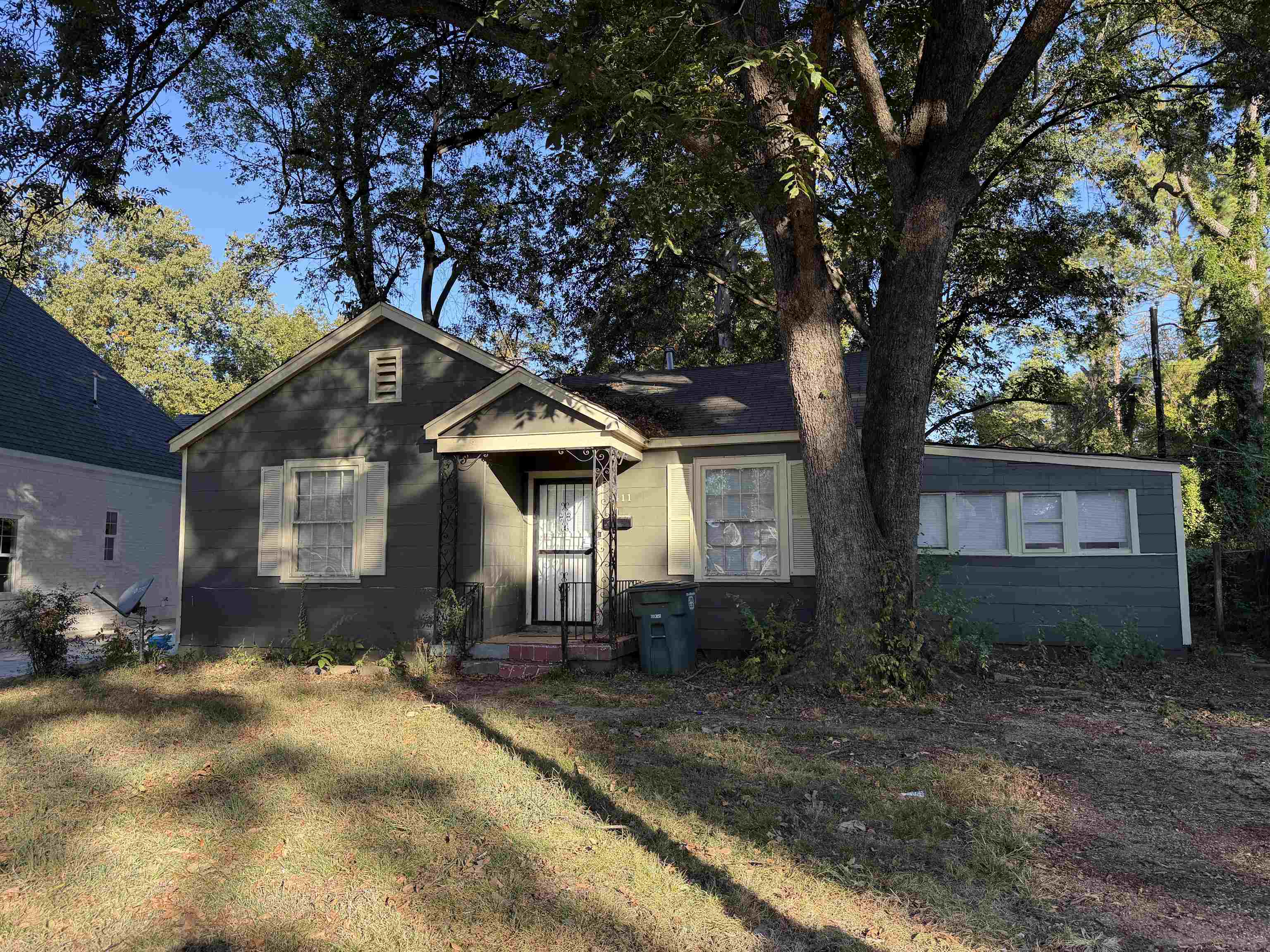 411 S Fenwick Rd — photo