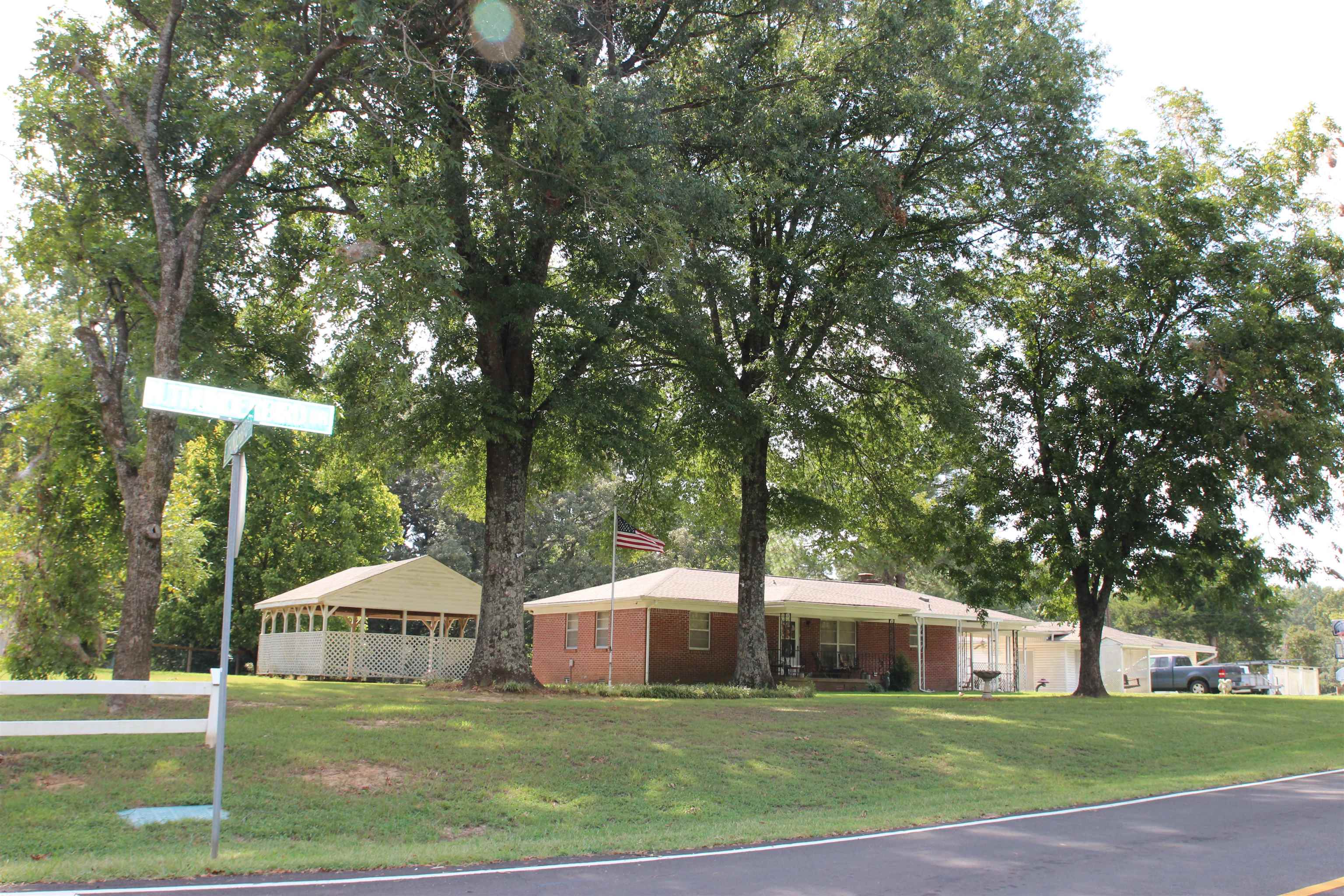291 N Thunderbird Dr — photo
