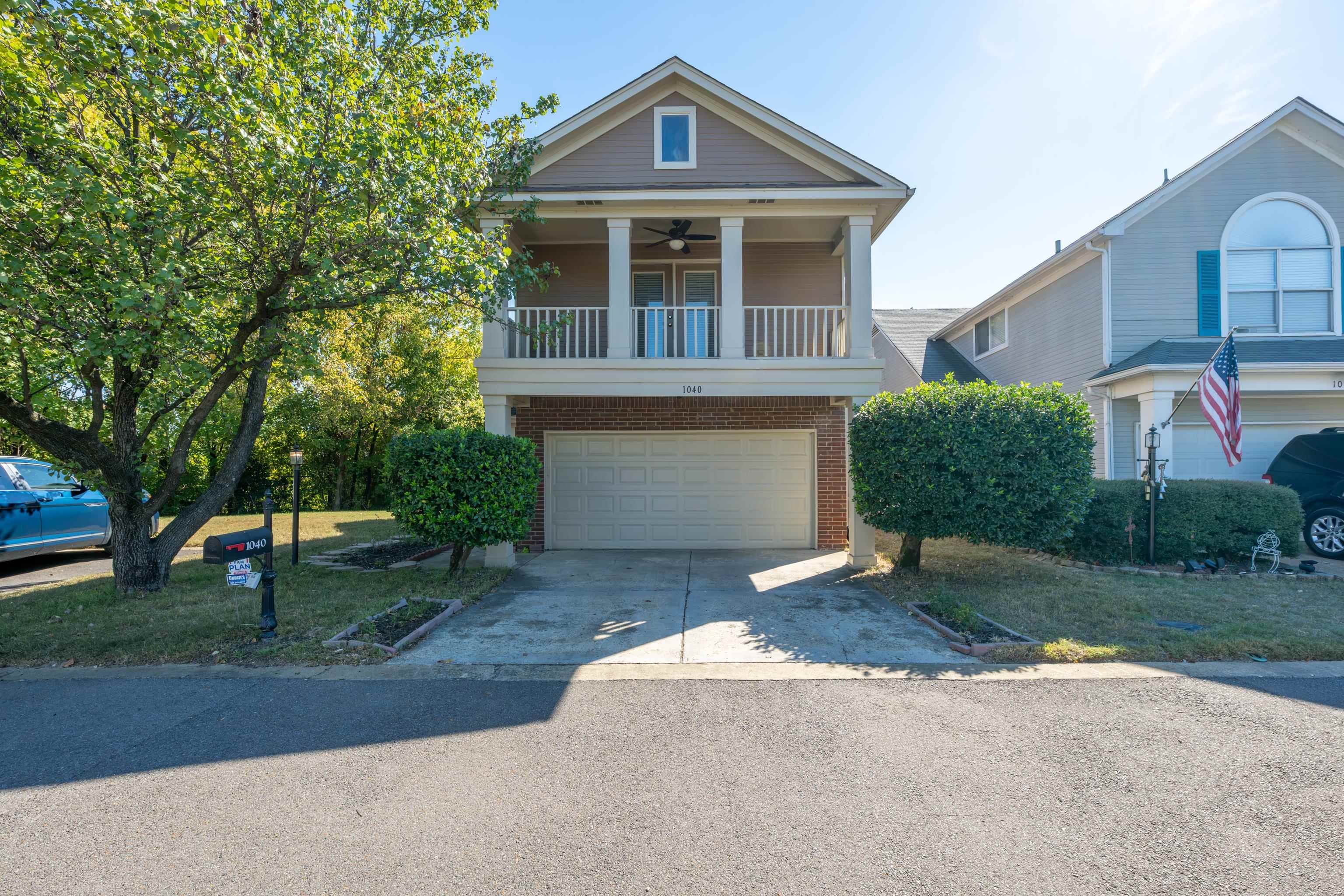 1040 River Isle CV — photo