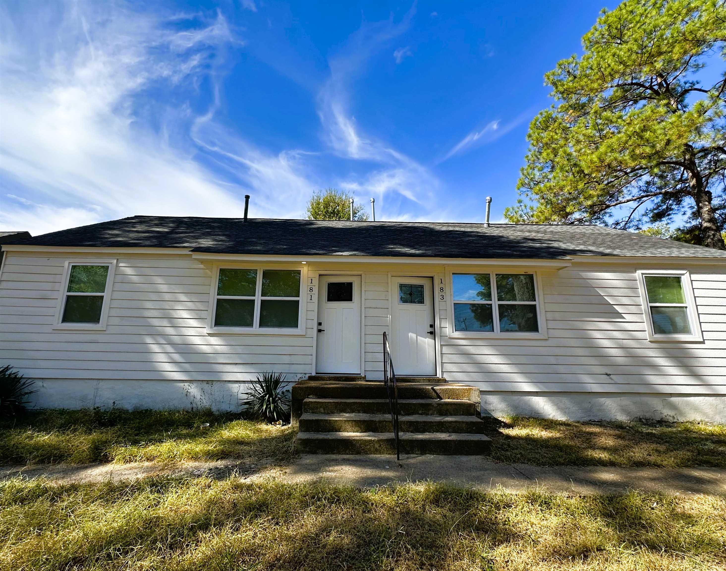 181 Hayden Dr — photo