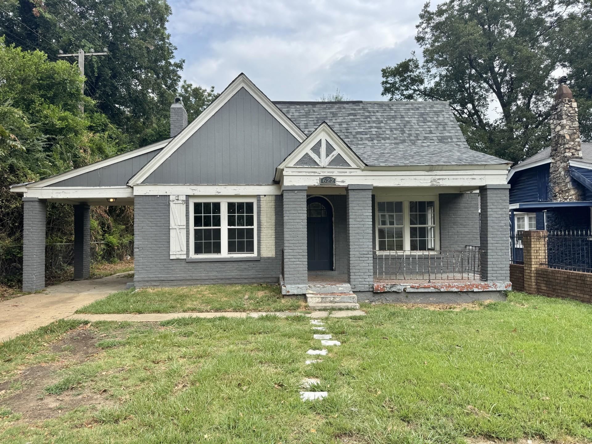 622 E McKellar Ave — photo