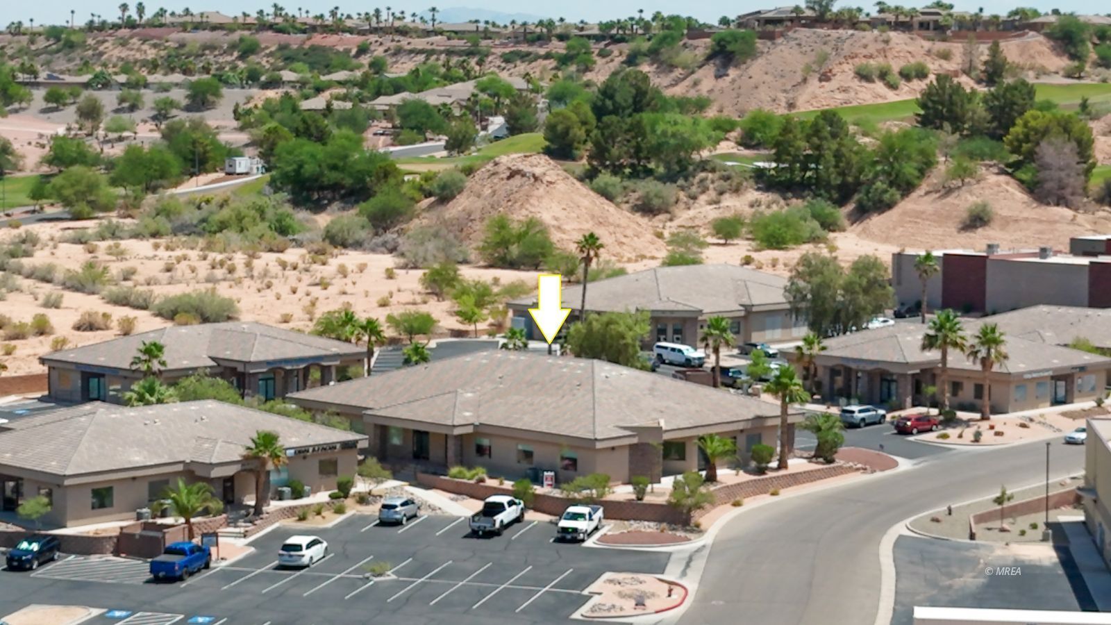 350-300 Falcon Ridge — photo