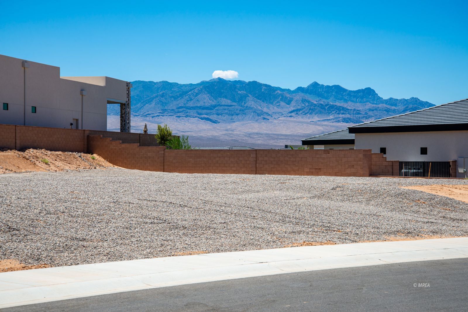 548 Golden Eagle Way — photo
