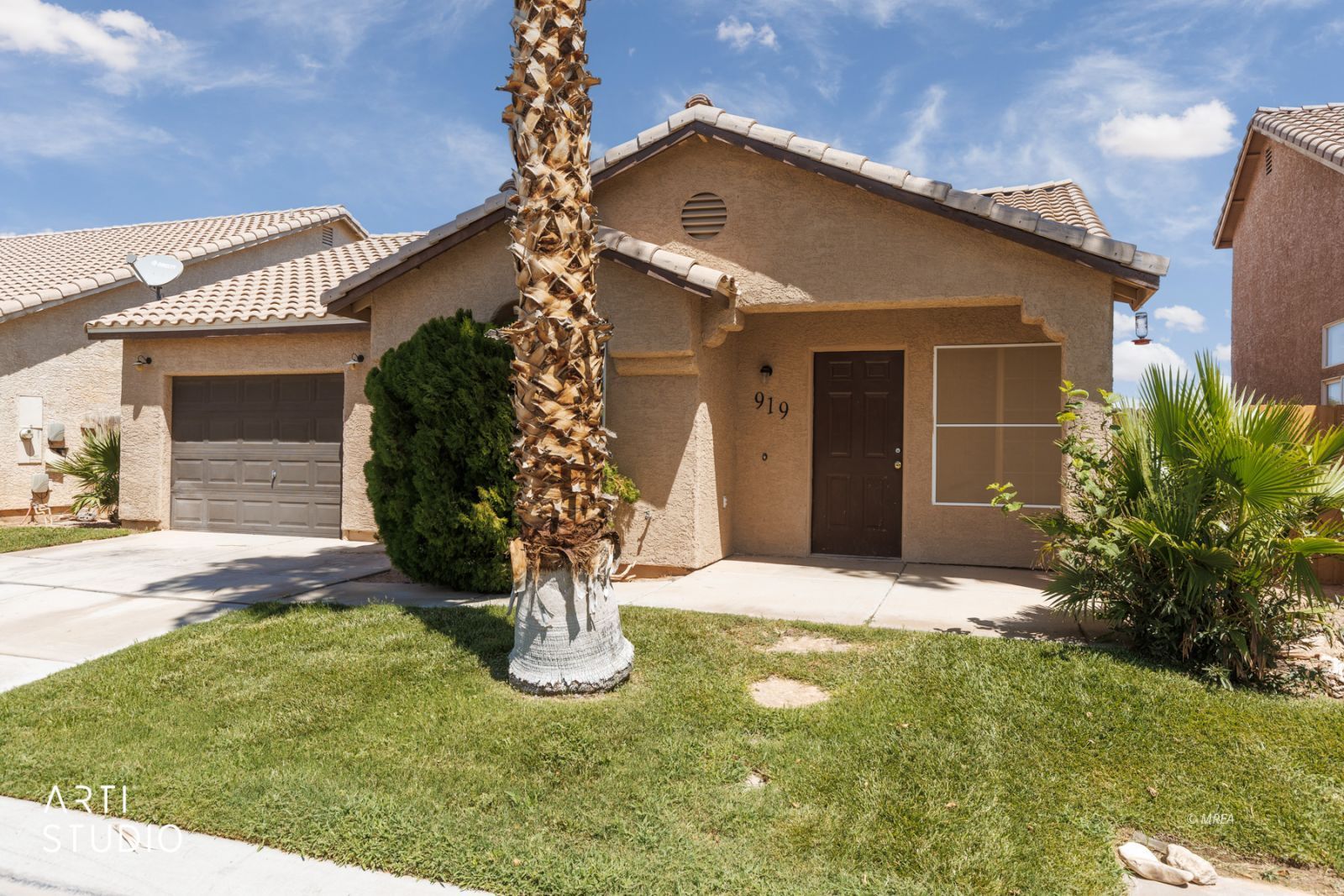 919 Adobe Dr — photo