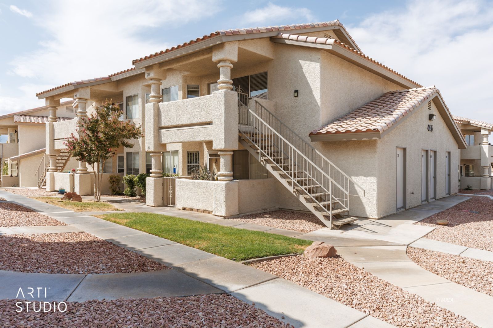 445 Mesa Blvd 201 — photo