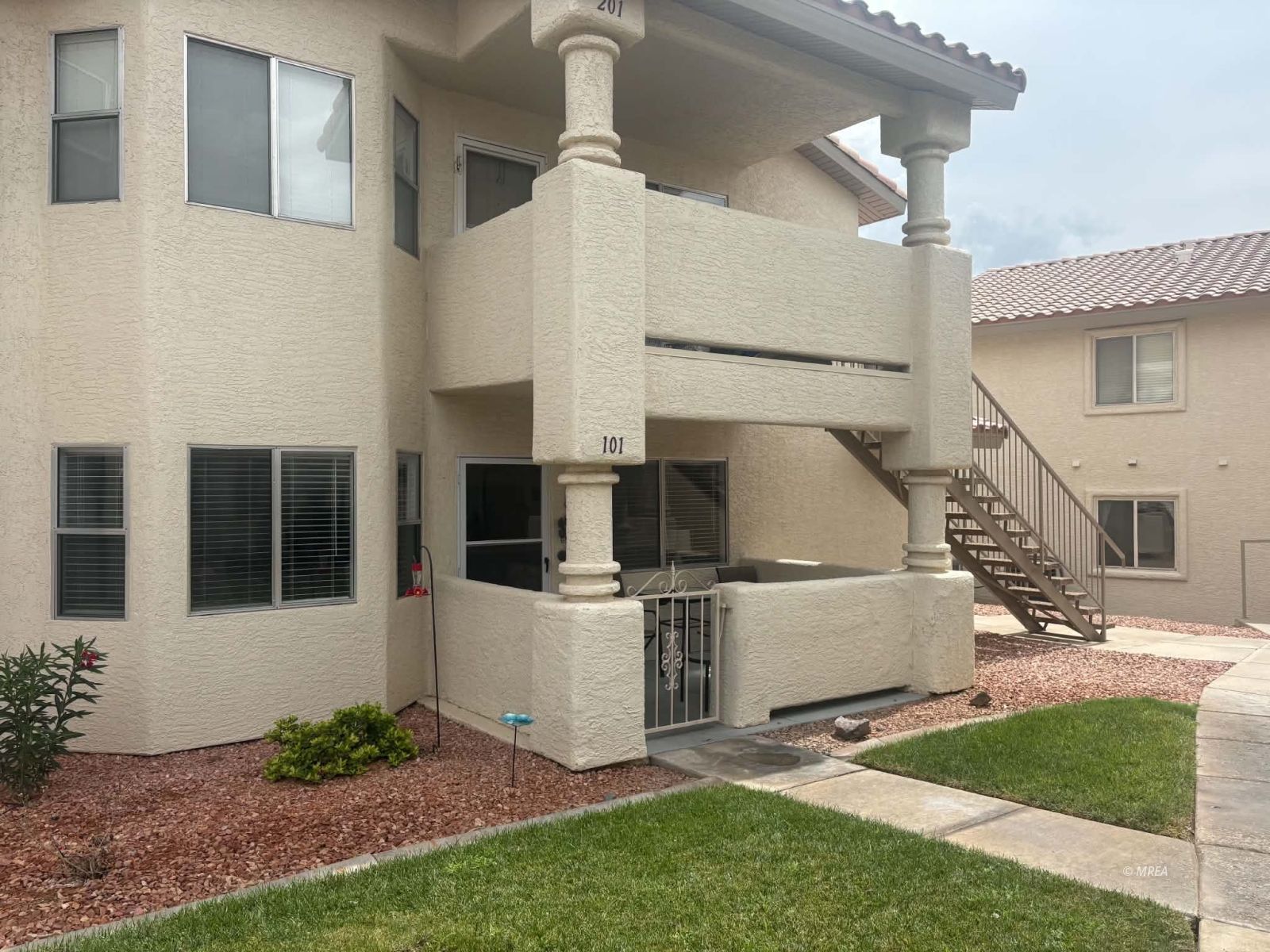 465 Mesa Blvd 101 — photo