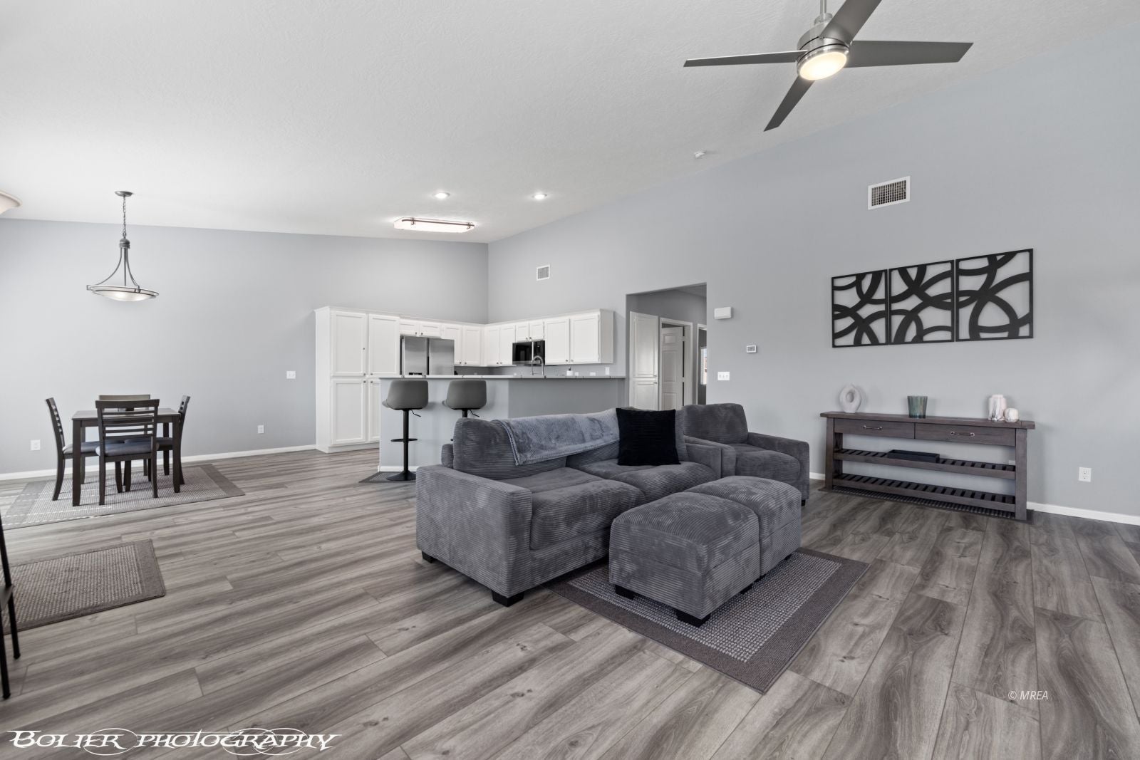 517 W Mesquite 324 — photo