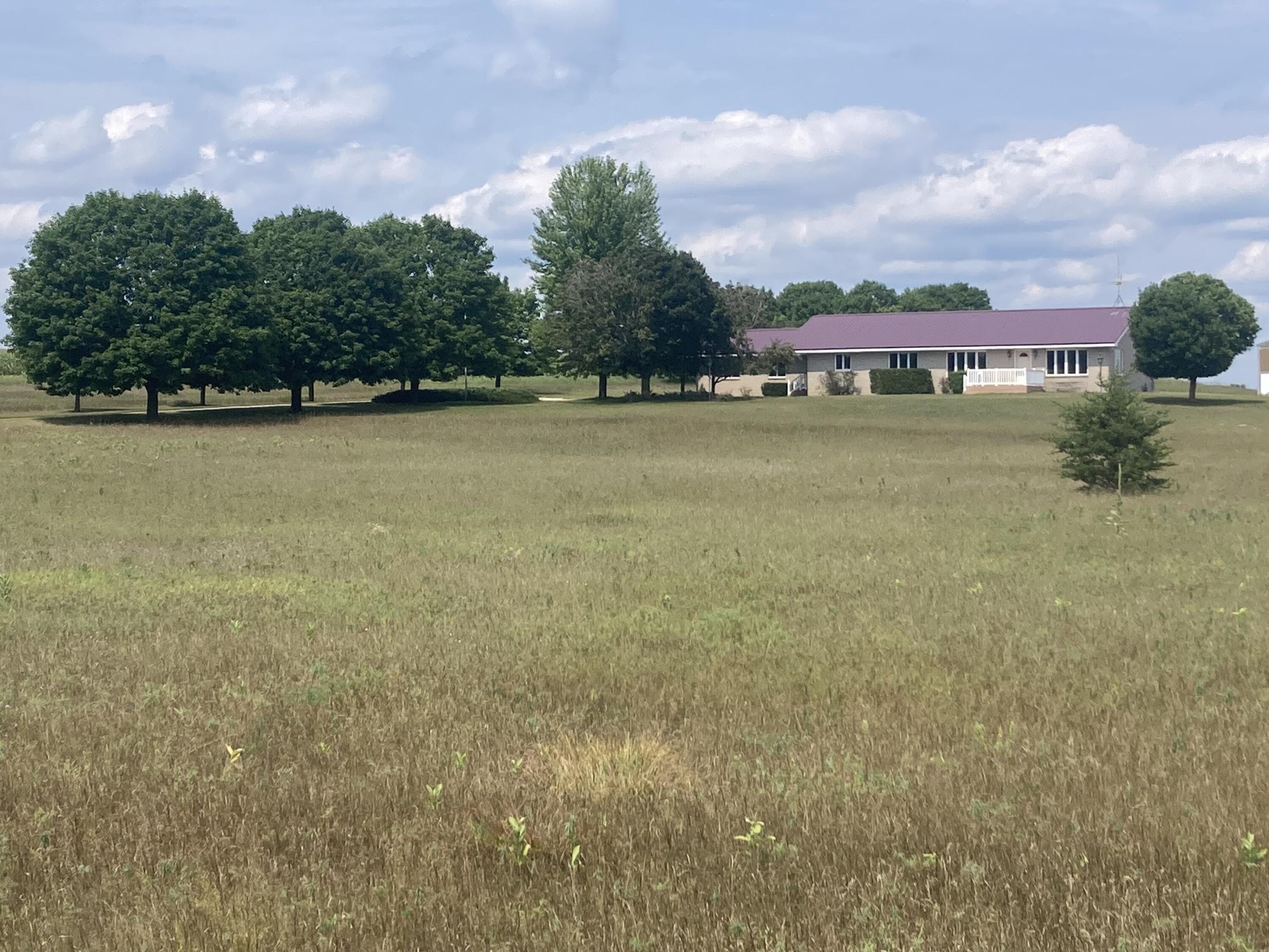 W8918 County Road W - — photo