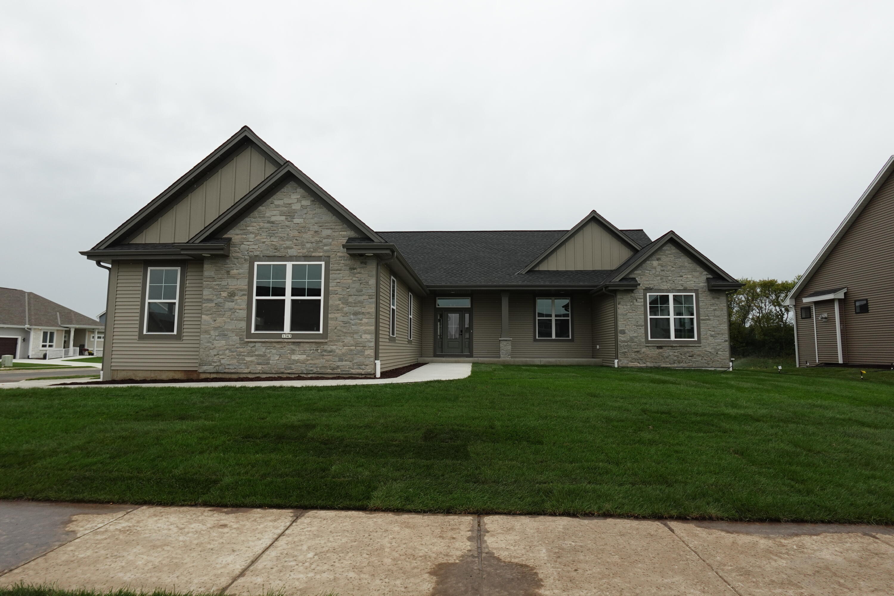 1343 Periwinkle Pass — photo