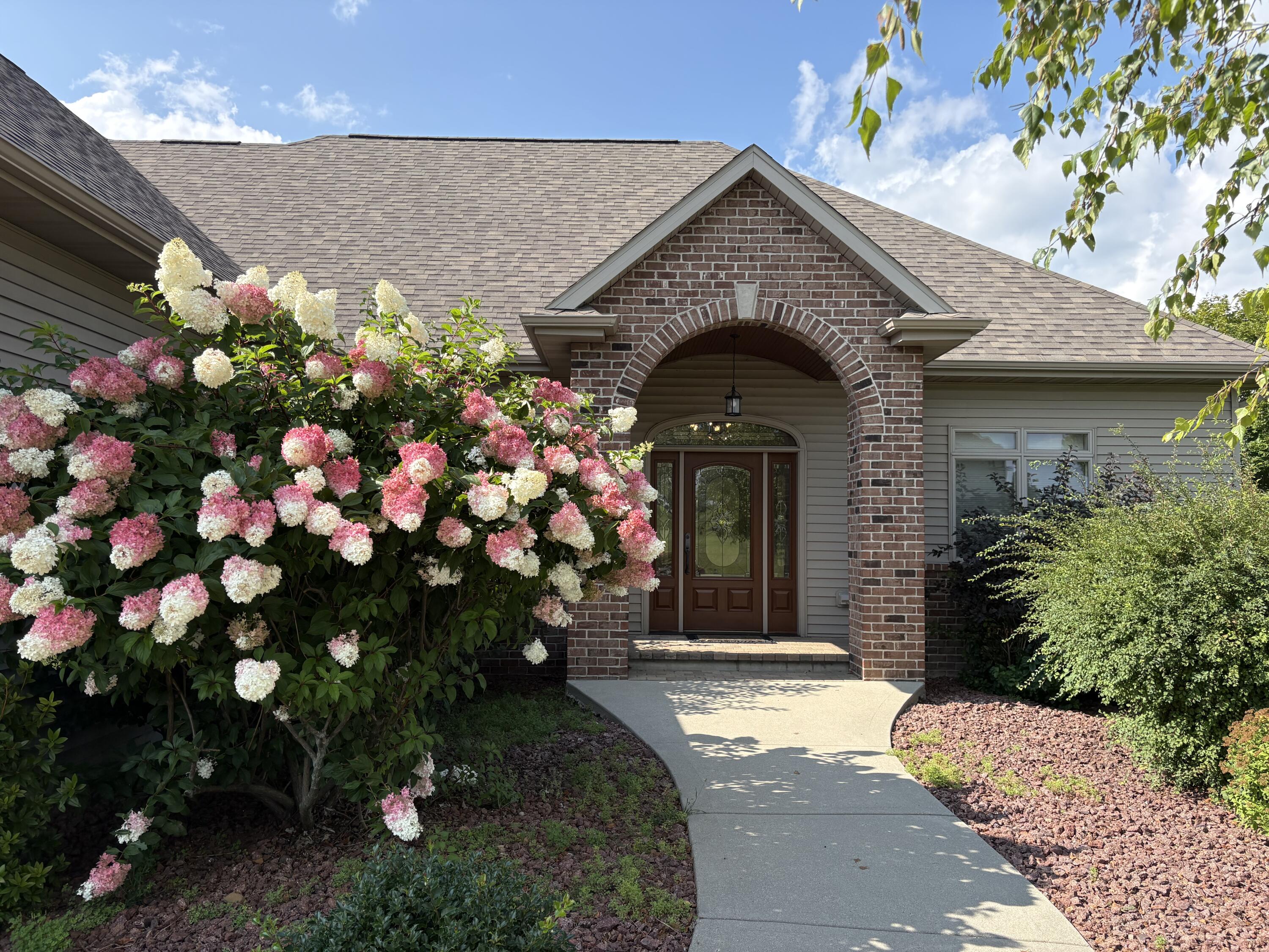 N6393 Tradewinds Cir — photo