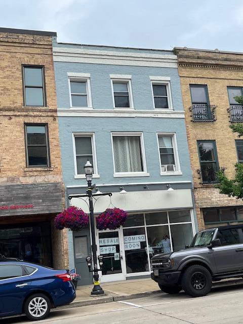 409 Main St, Racine, WI 53403