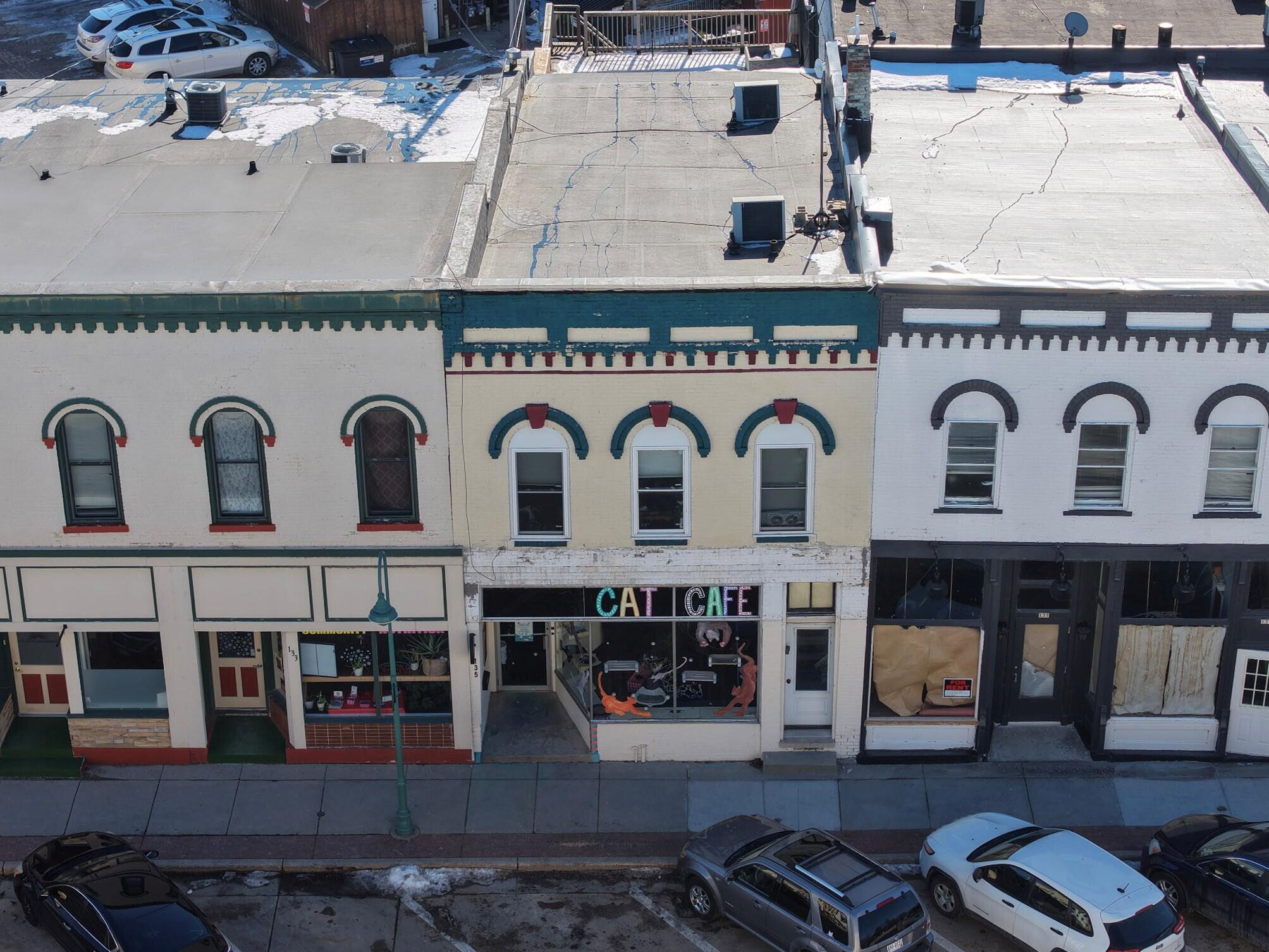 135 W Center St, 133 — photo