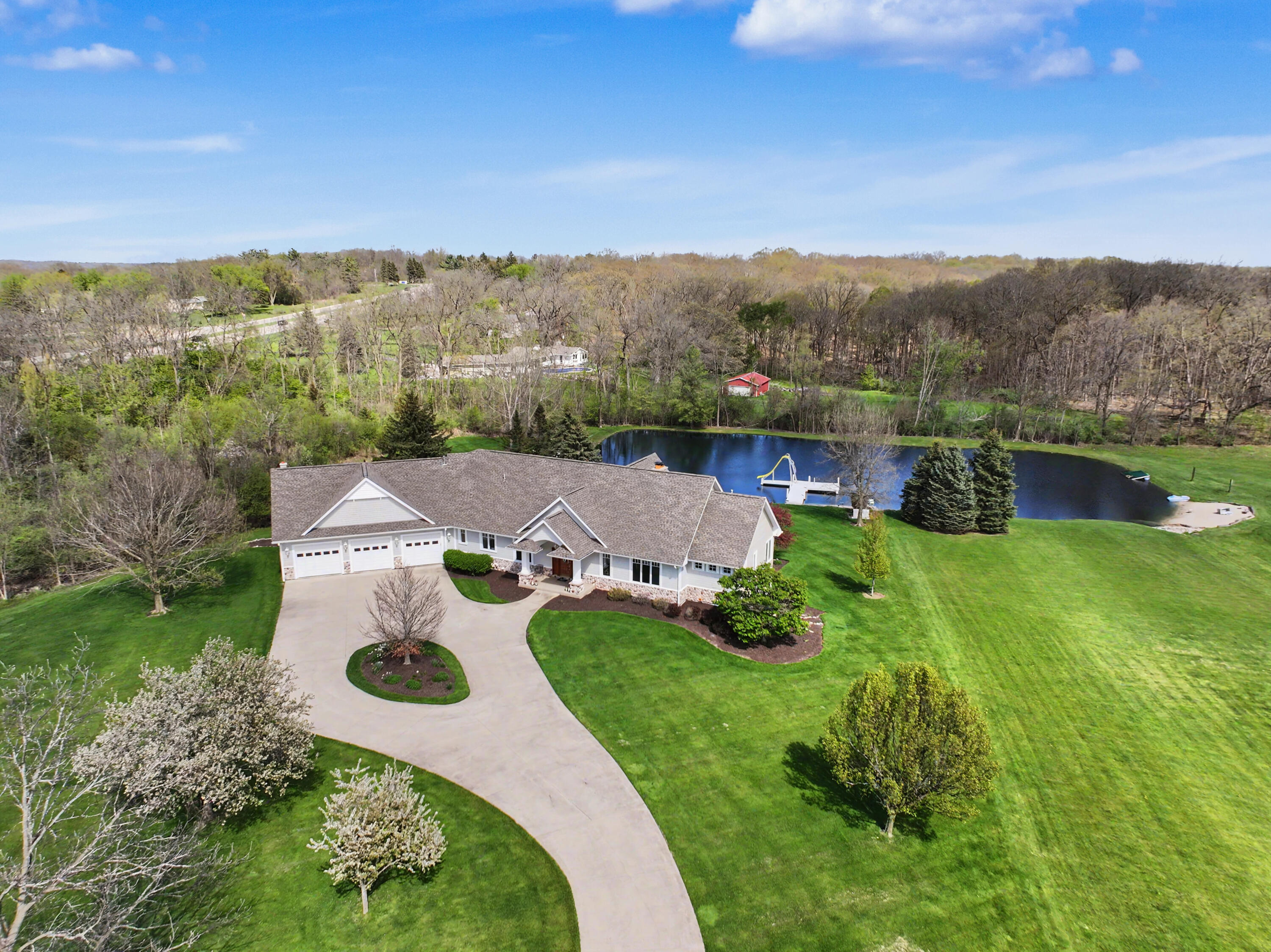 N2568 Snake Rd, Geneva, WI 53147