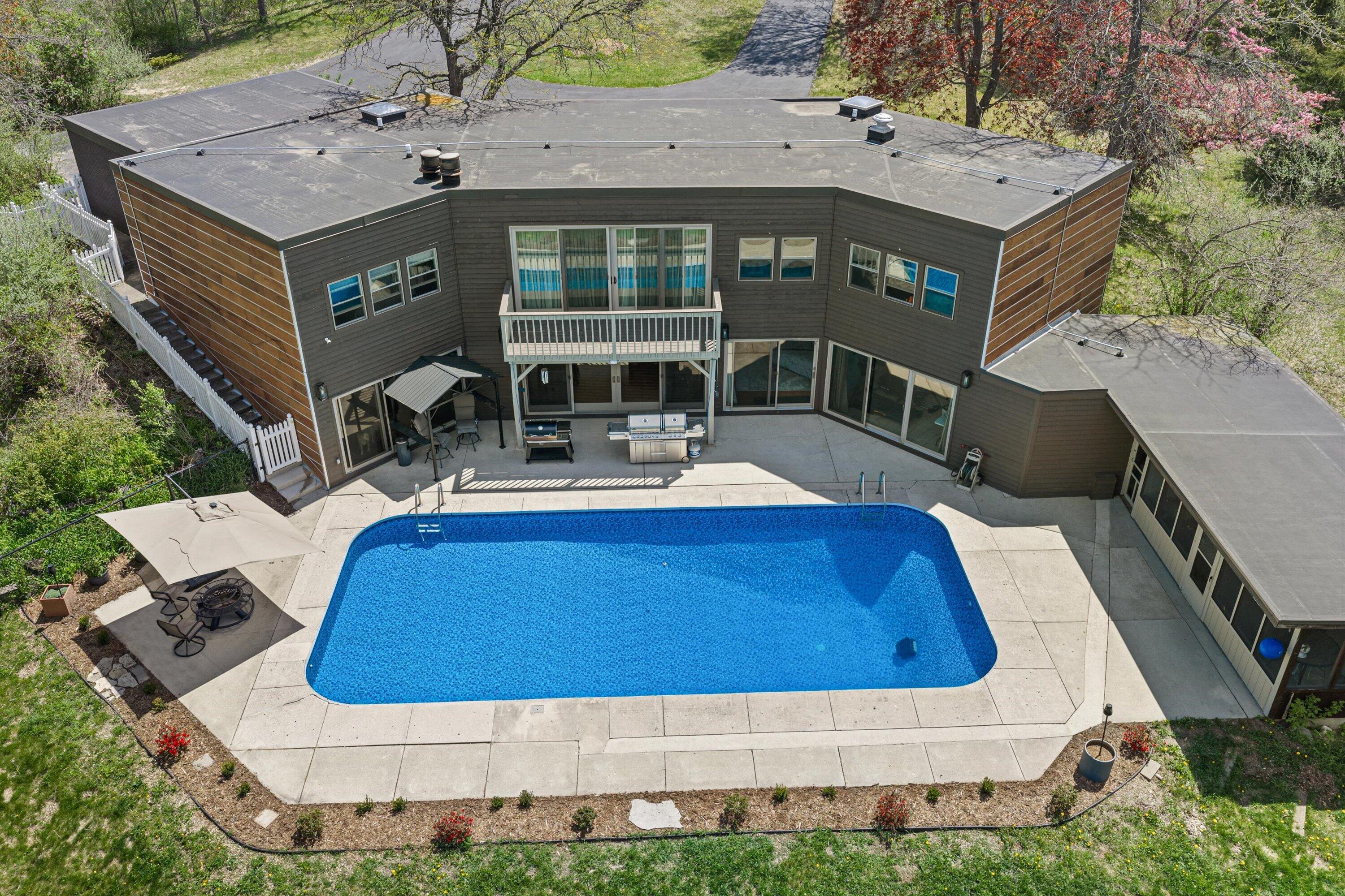 6171 Pleasant Hill Dr — photo
