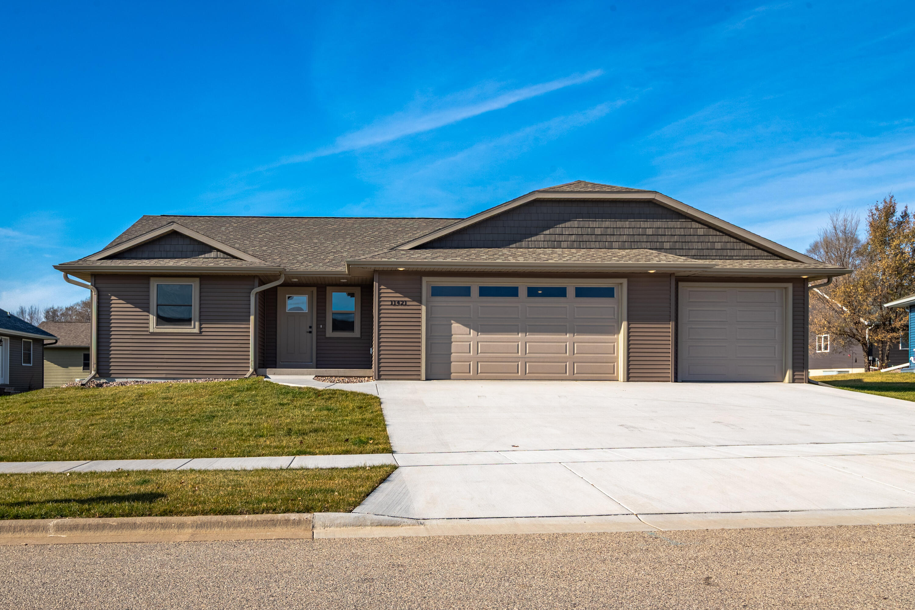 11421 Monteville Ct — photo