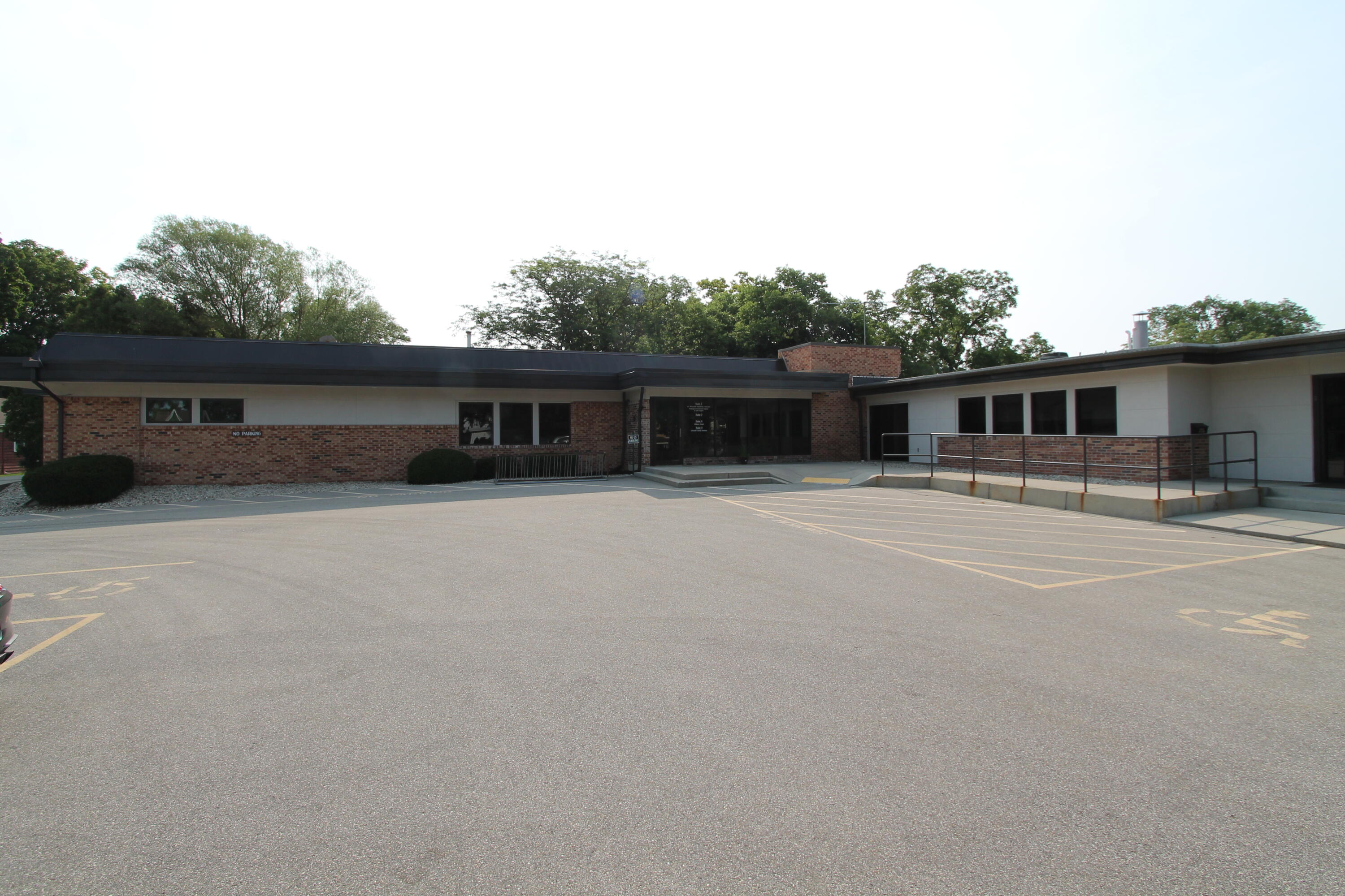 190 Gardner Ave, 3 — photo