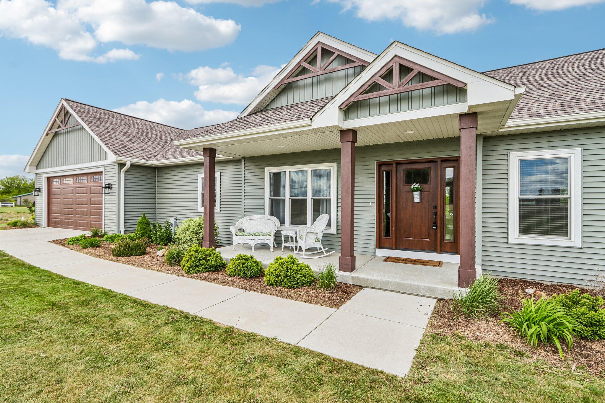 N8069 Springer Rd, Waterloo, WI 53551