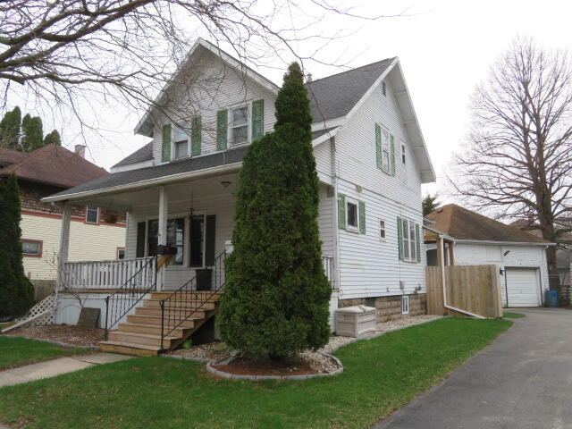 220 Fond Du Lac Ave — photo